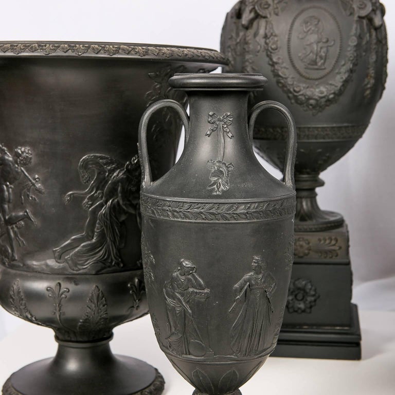 Collection Wedgwood Black Basalt Vases at 1stdibs