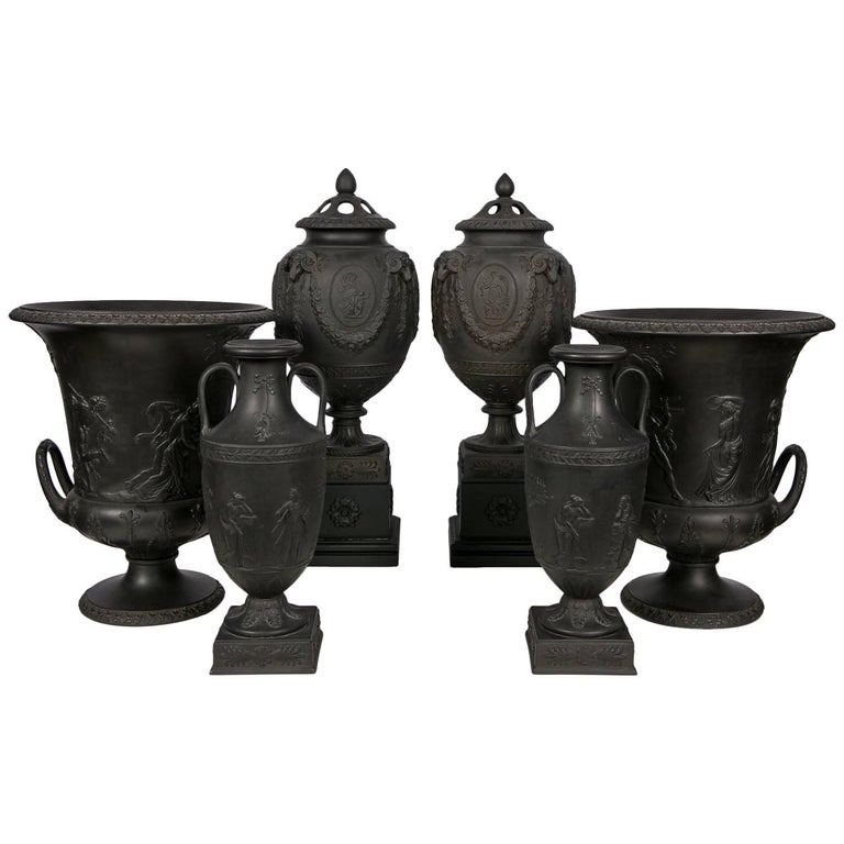 Collection Wedgwood Black Basalt Vases At 1stdibs