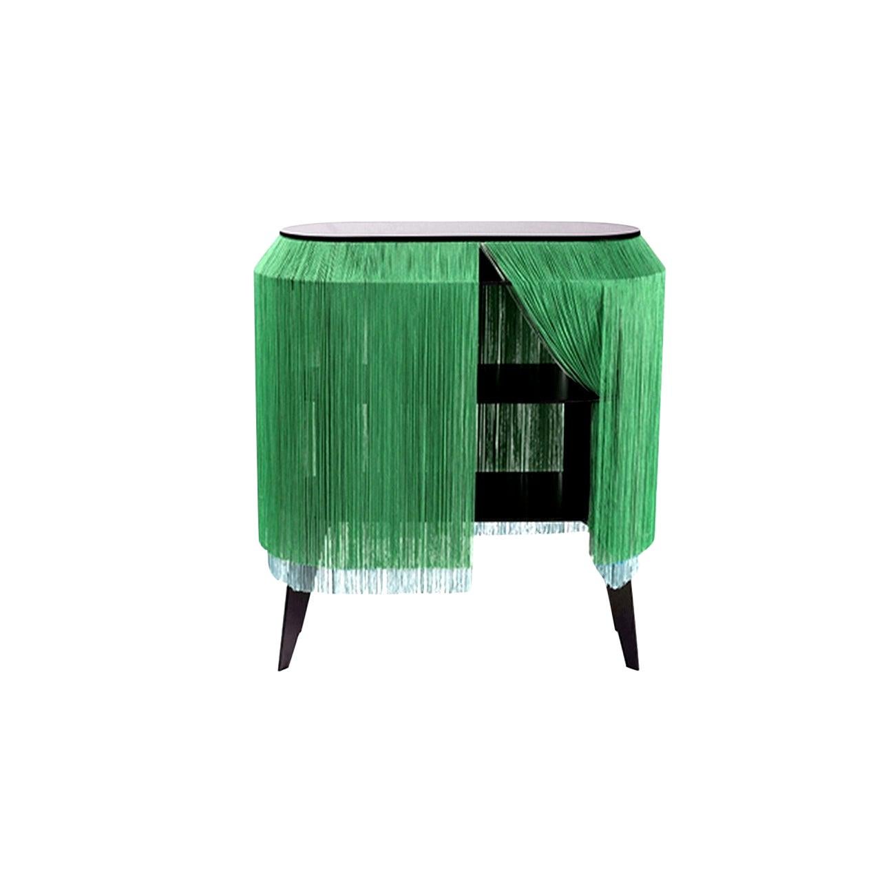 Table d'appoint/table de nuit à franges vertes, fabriquée en France
