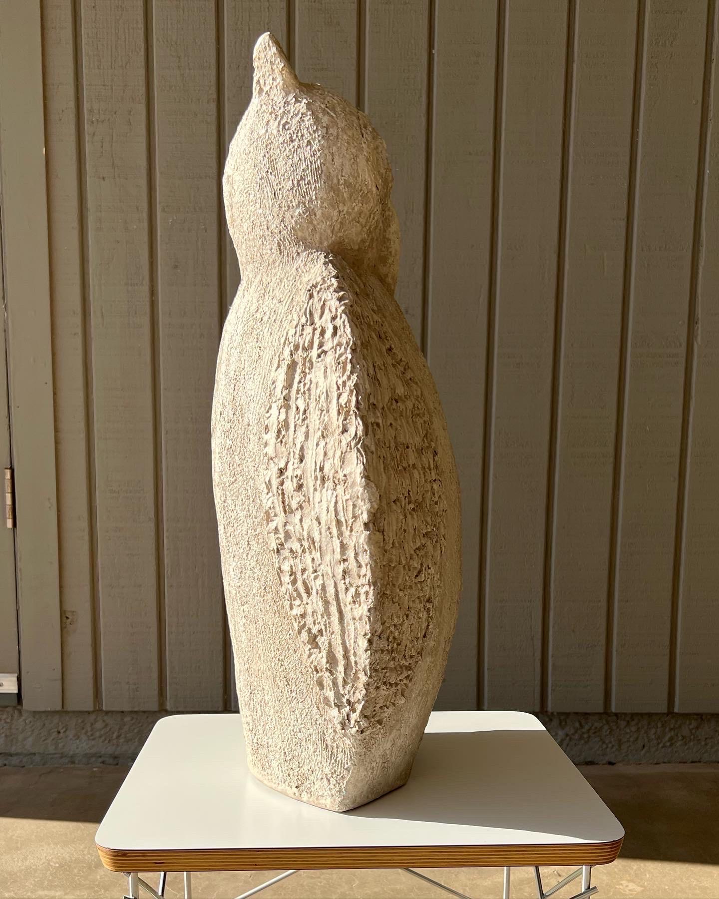 Collections ‘85 Inc. hand-painted plaster and ceramic owl In Good Condition For Sale In Phoenix, AZ