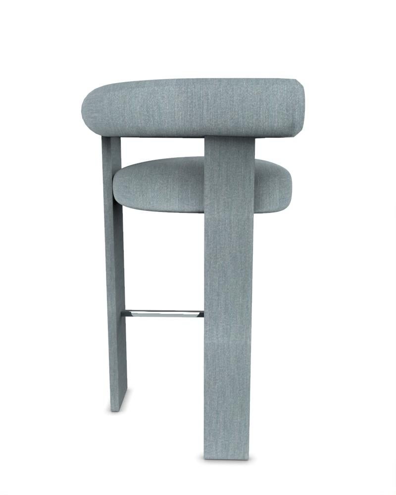 Collector Modern Cassette Bar Chair Fully Upholstered in Tricot Light Seafoam Fabric by Alter Ego


W 70 cm 27”
D 62 cm 24”
H 90 cm 35”


A chair that mixes both modern and classical design approaches.
Designed to hug the body, durable and solid