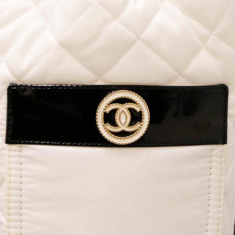 Bottes de collection Chanel Taille 37 en vente 4
