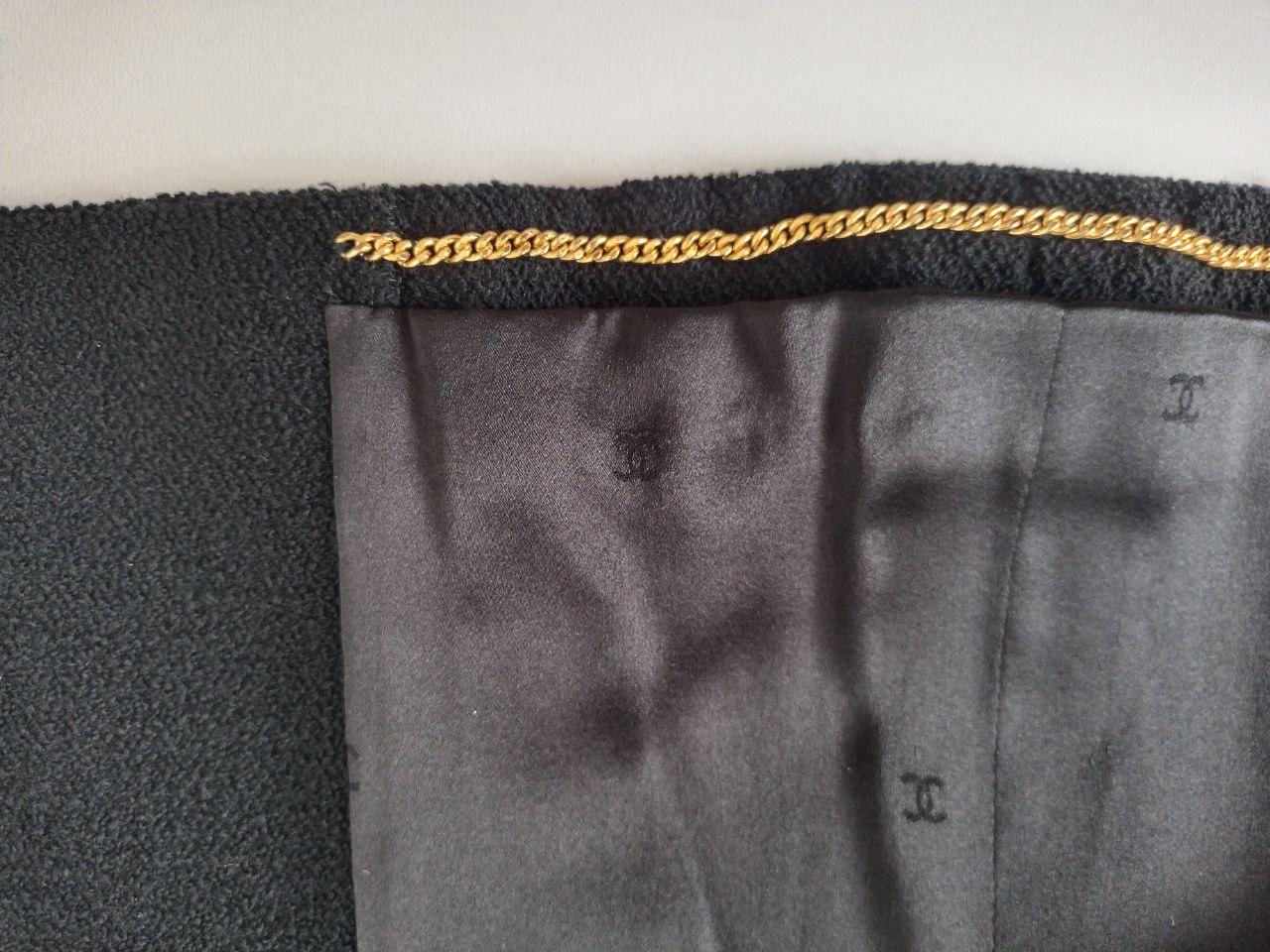 COLLECTOR! CHANEL & Karl Lagerfeld 95A F/W 1995 Black wool bouclé jacket 40 FR For Sale 8