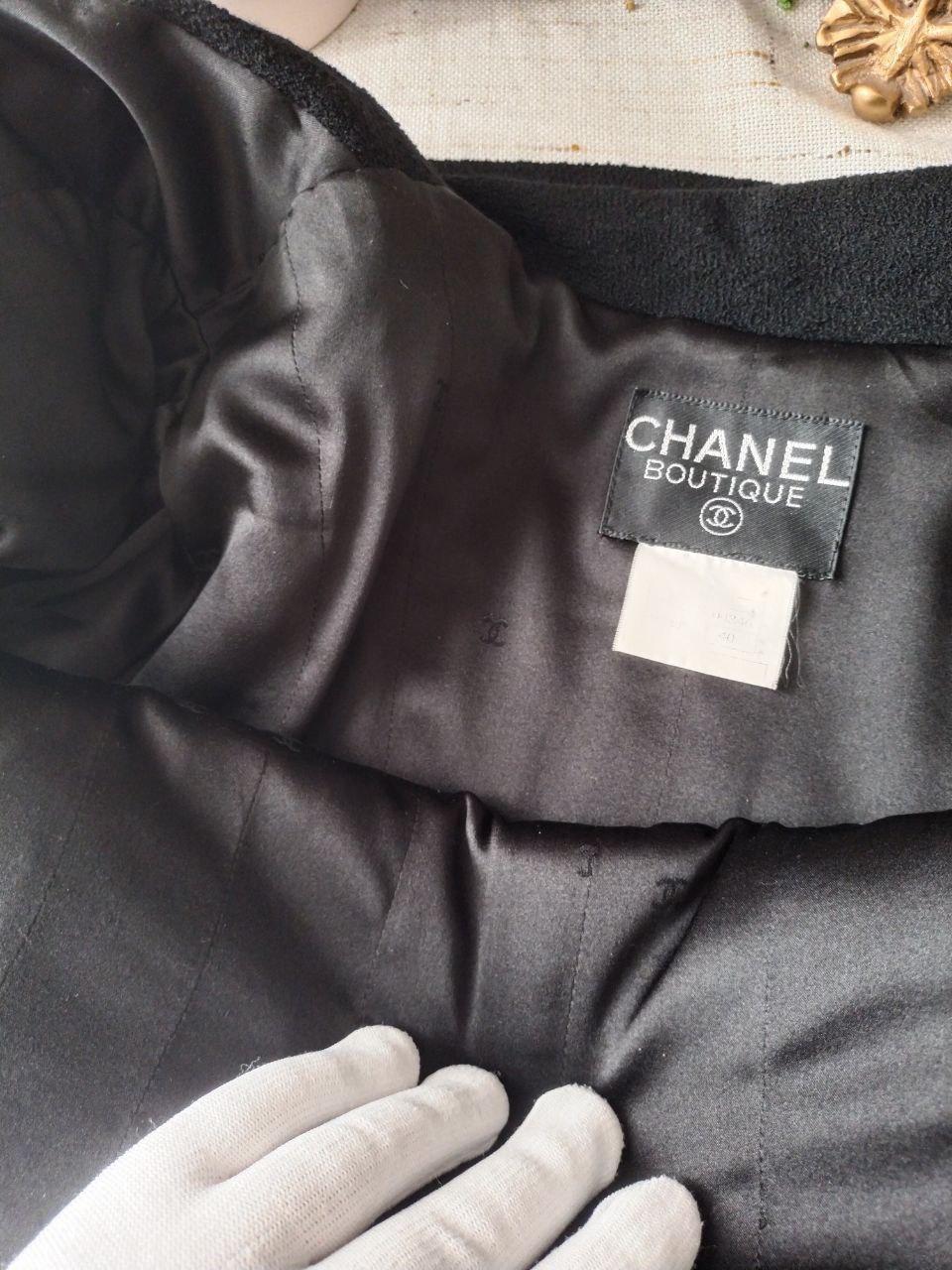 COLLECTOR! CHANEL & Karl Lagerfeld 95A F/W 1995 Black wool bouclé jacket 40 FR For Sale 11