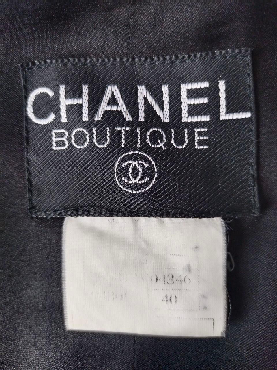 COLLECTOR! CHANEL & Karl Lagerfeld 95A F/W 1995 Black wool bouclé jacket 40 FR For Sale 5