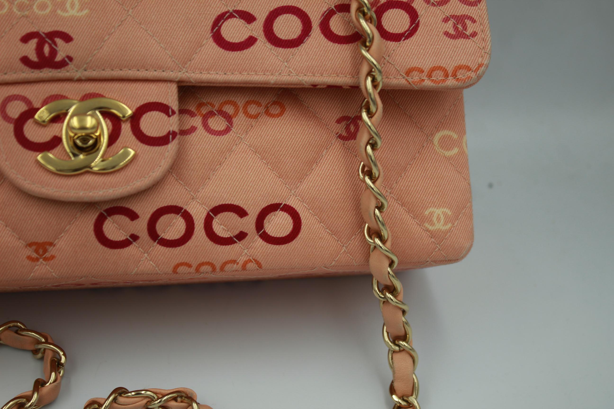 Collector Chanel Timeless bag in Pink Canvas In Good Condition In Paris, FR