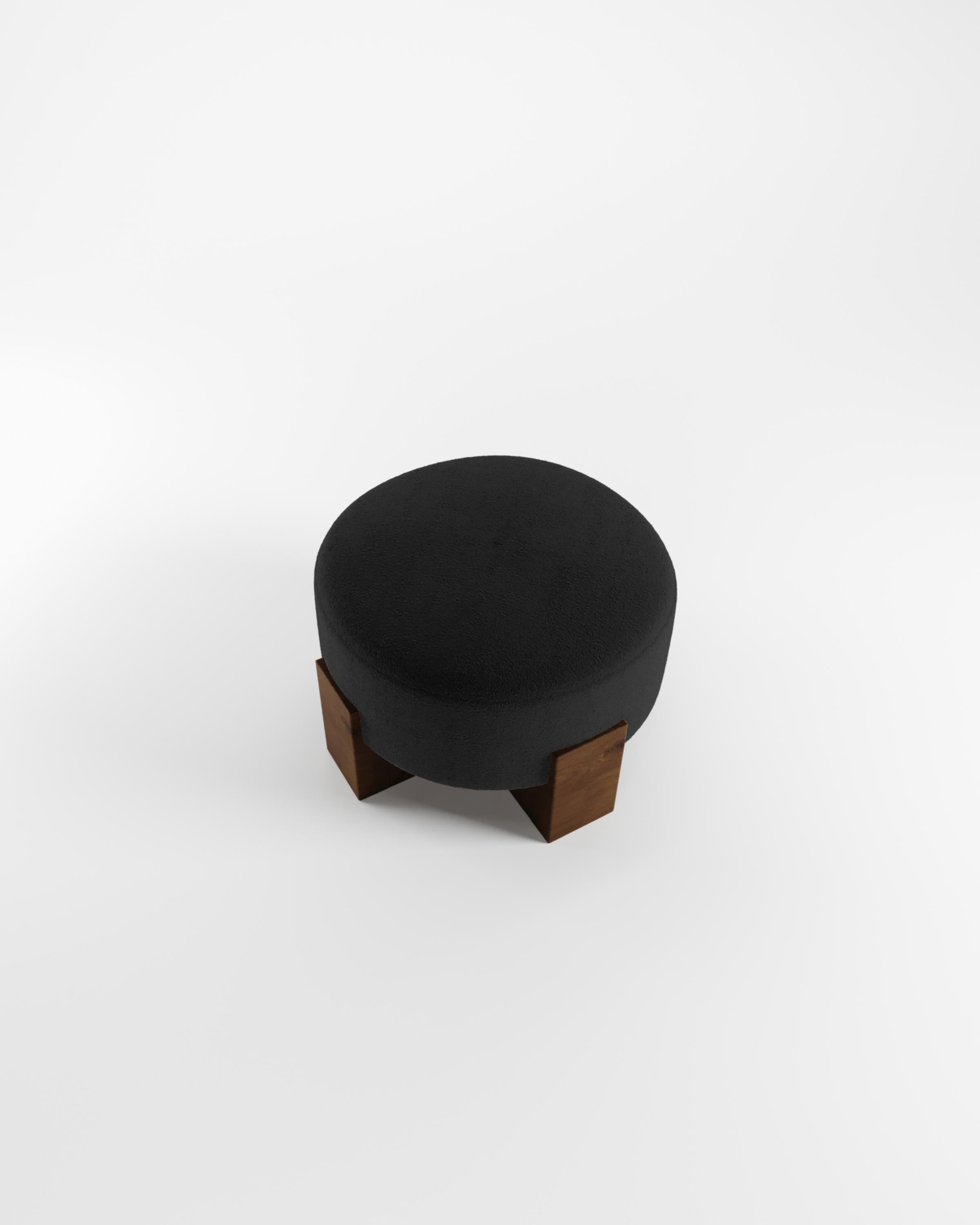 Coleccionista Contemporáneo Cassete Puff Boucle Negro by Alter Ego Studio Siglo XXI y contemporáneo en venta