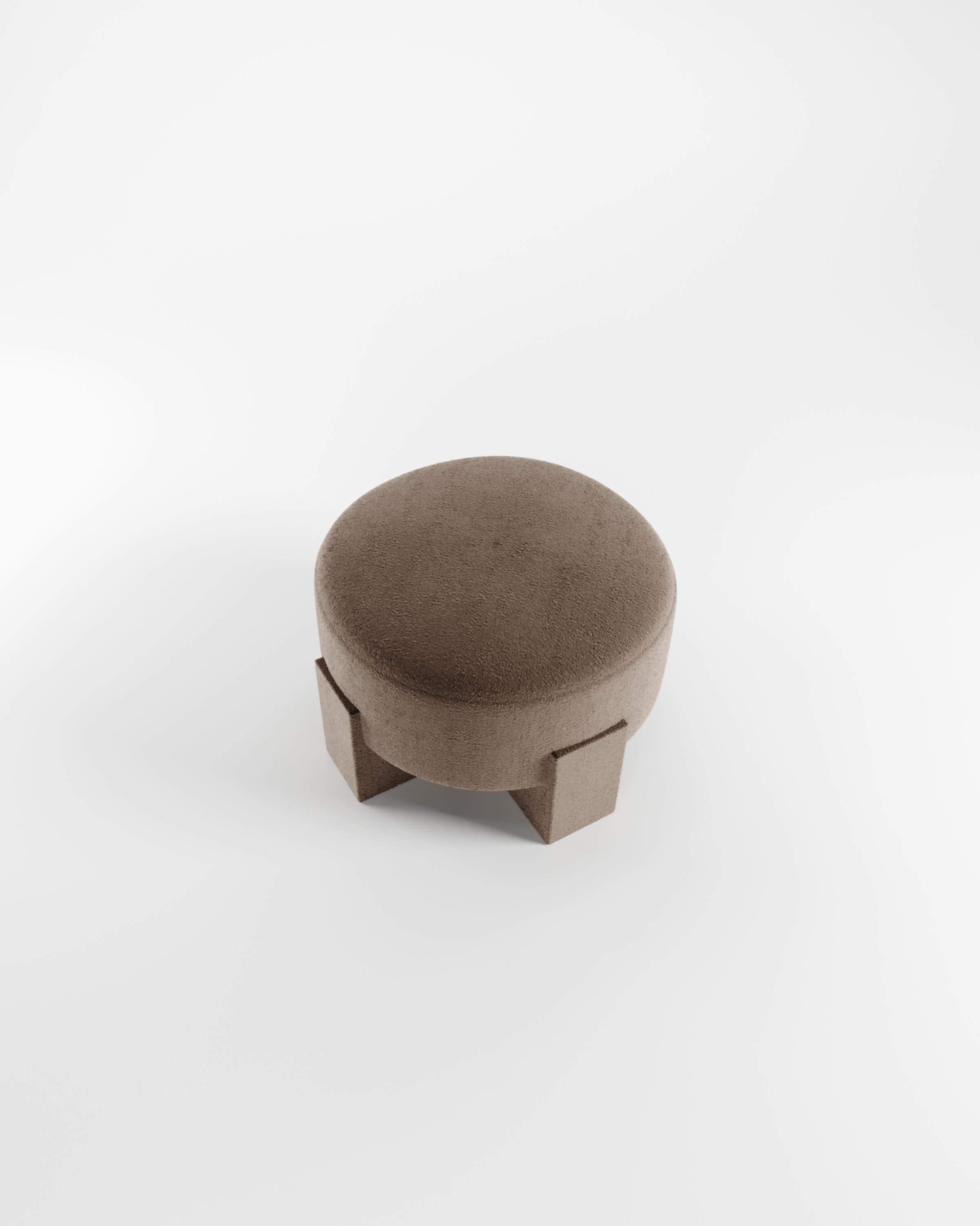 Coleccionista Contemporáneo Cassete Puff Boucle Marrón by Alter Ego Studio Siglo XXI y contemporáneo en venta
