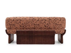 Collector Contemporary „Lucky“-Sofa in KIRKBY DESIGN „Scribble“  von Alter Ego Studio