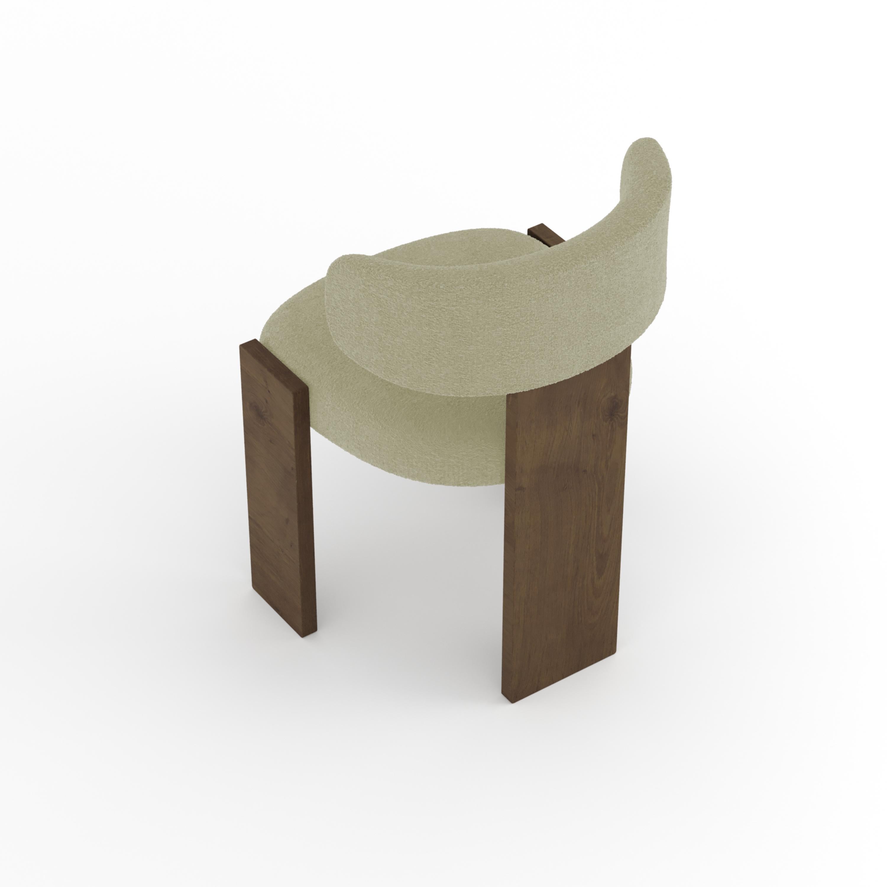XXI secolo e contemporaneo Sedia Collector Core imbottita in Boucle Beige di Studio A in vendita