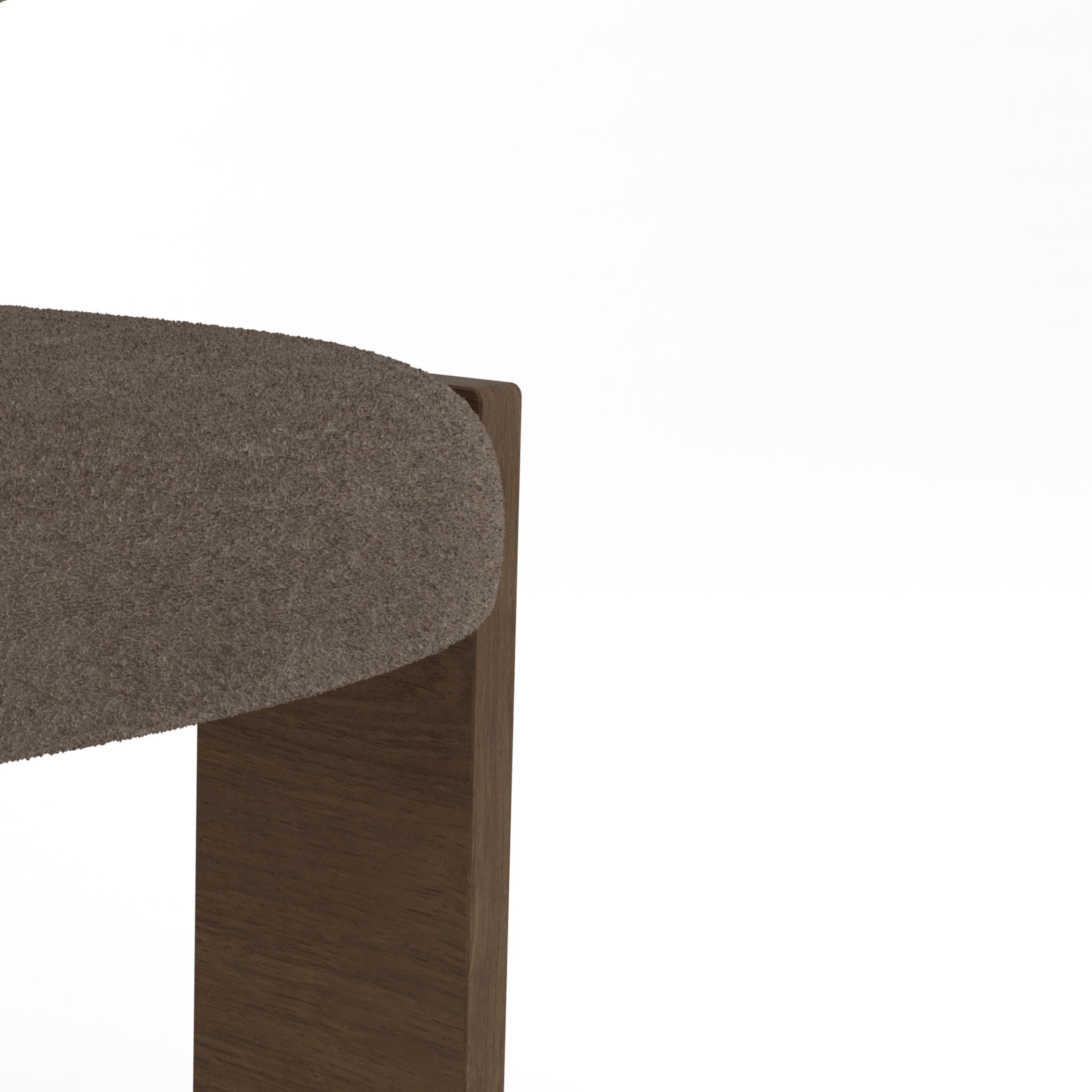 XXI secolo e contemporaneo Sedia Collector Core imbottita in Boucle Brown di Studio A in vendita