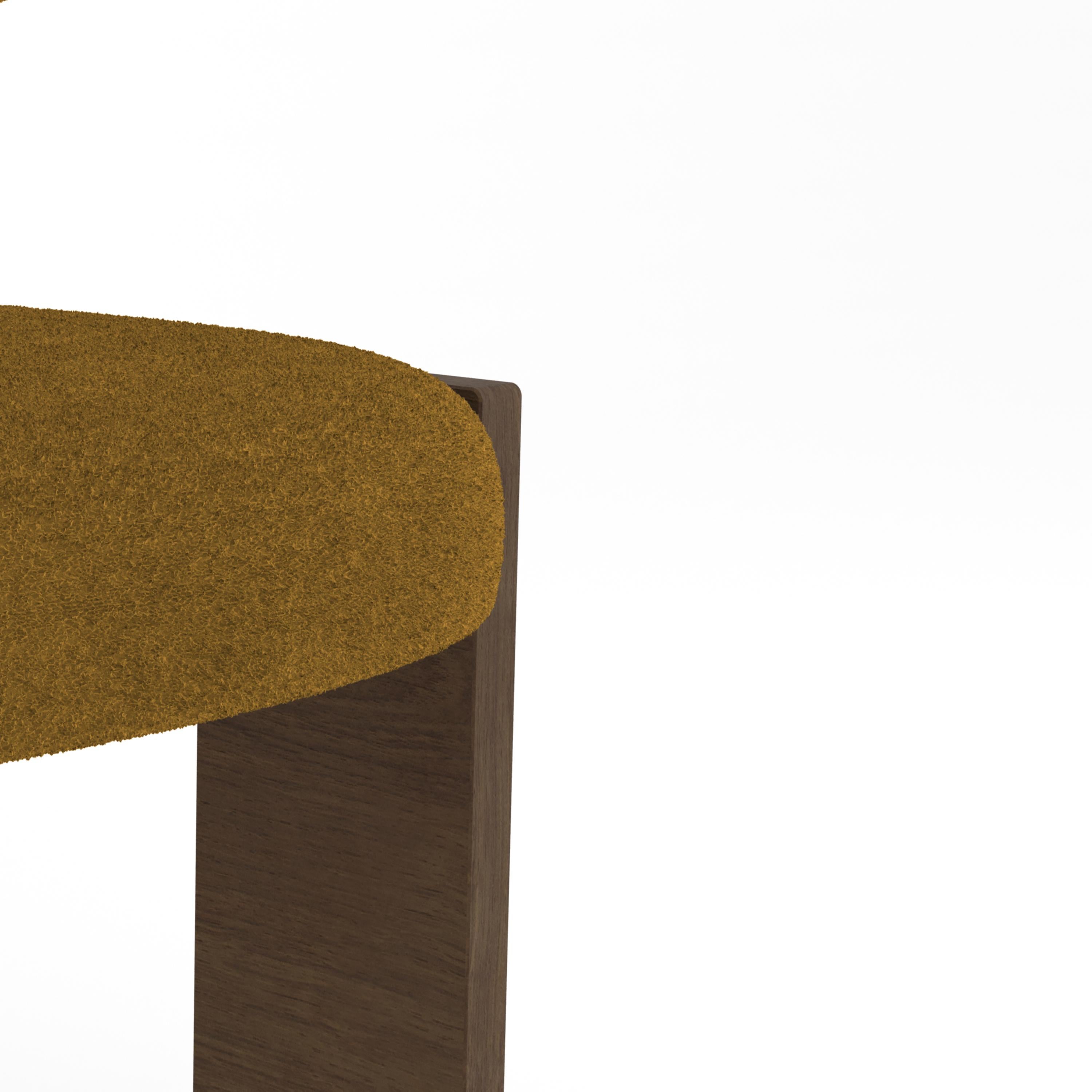 Sedia Collector Core imbottita in Boucle Mustard di Studio A In condizioni Nuovo in vendita a Castelo da Maia, PT