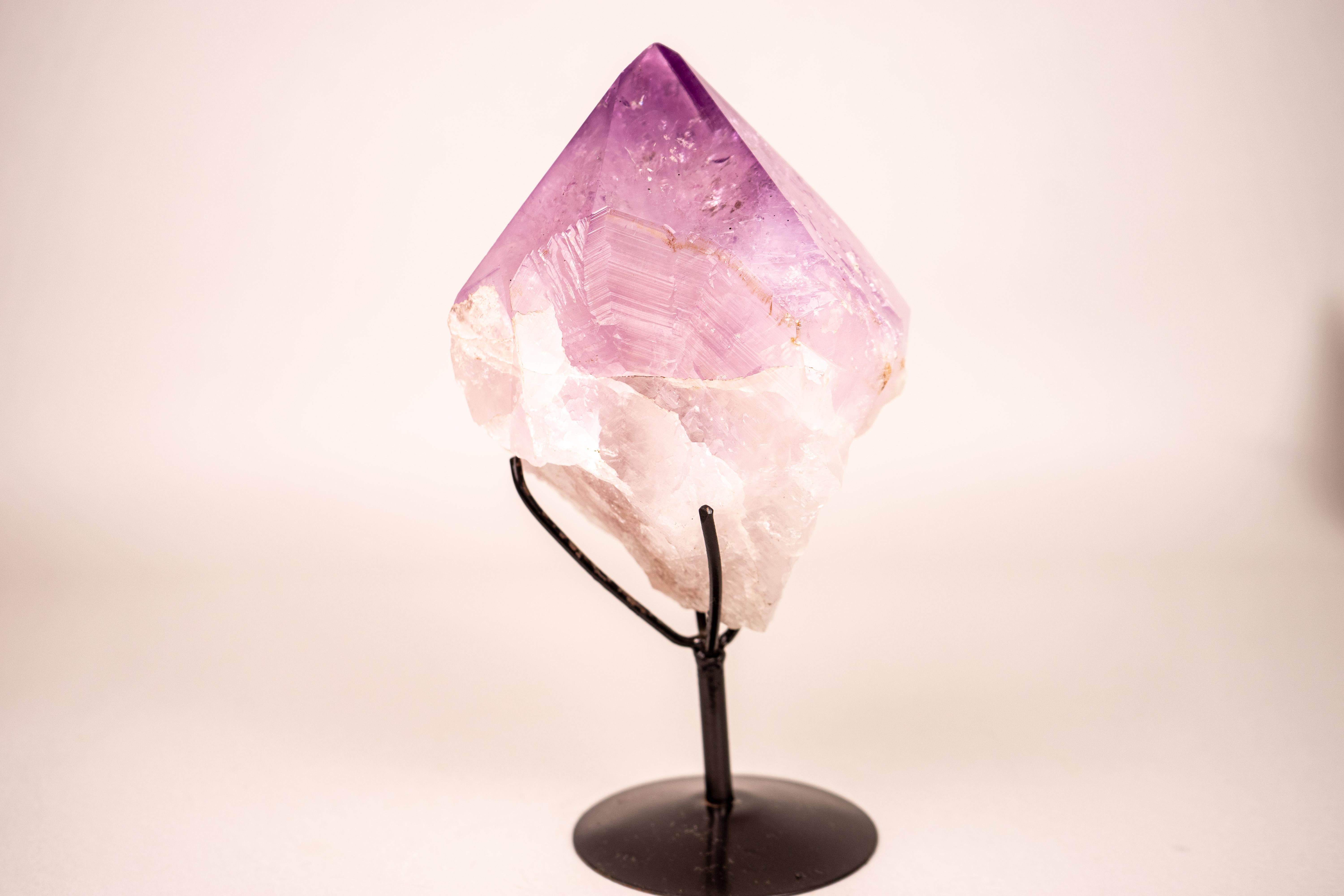 Collector-Grade Lavender Amethyst Point In New Condition For Sale In Ametista Do Sul, BR