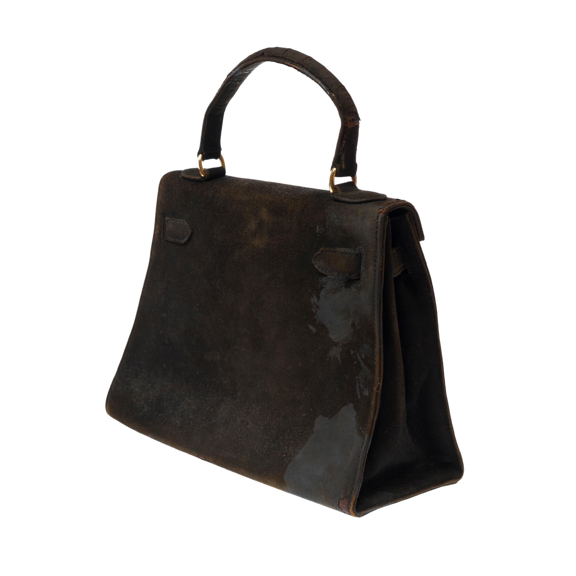 Women's Collector Hermès Kelly 25 Doblis in black suede and gold hardware For Sale
