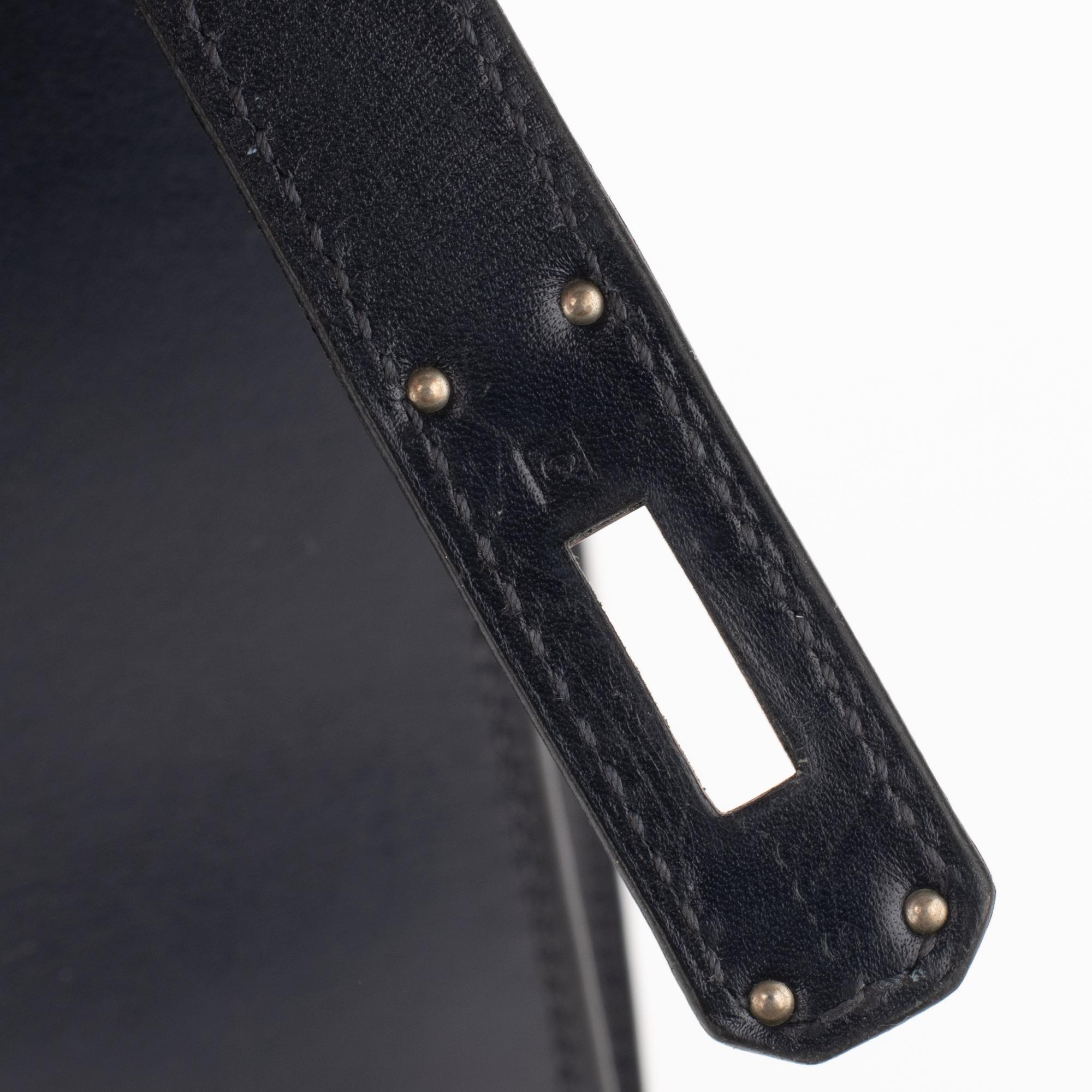 Collector Hermès Kelly 32 Handtasche mit Riemen in marineblauem Kalbsleder Box Leder! 1