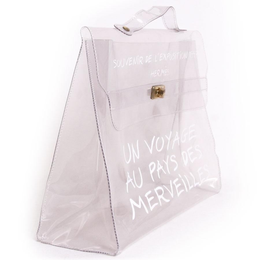 Collector HERMES Vintage Kelly Bag 'Au Pays des Merveilles' in Transparent Vinyl In Good Condition In Paris, FR