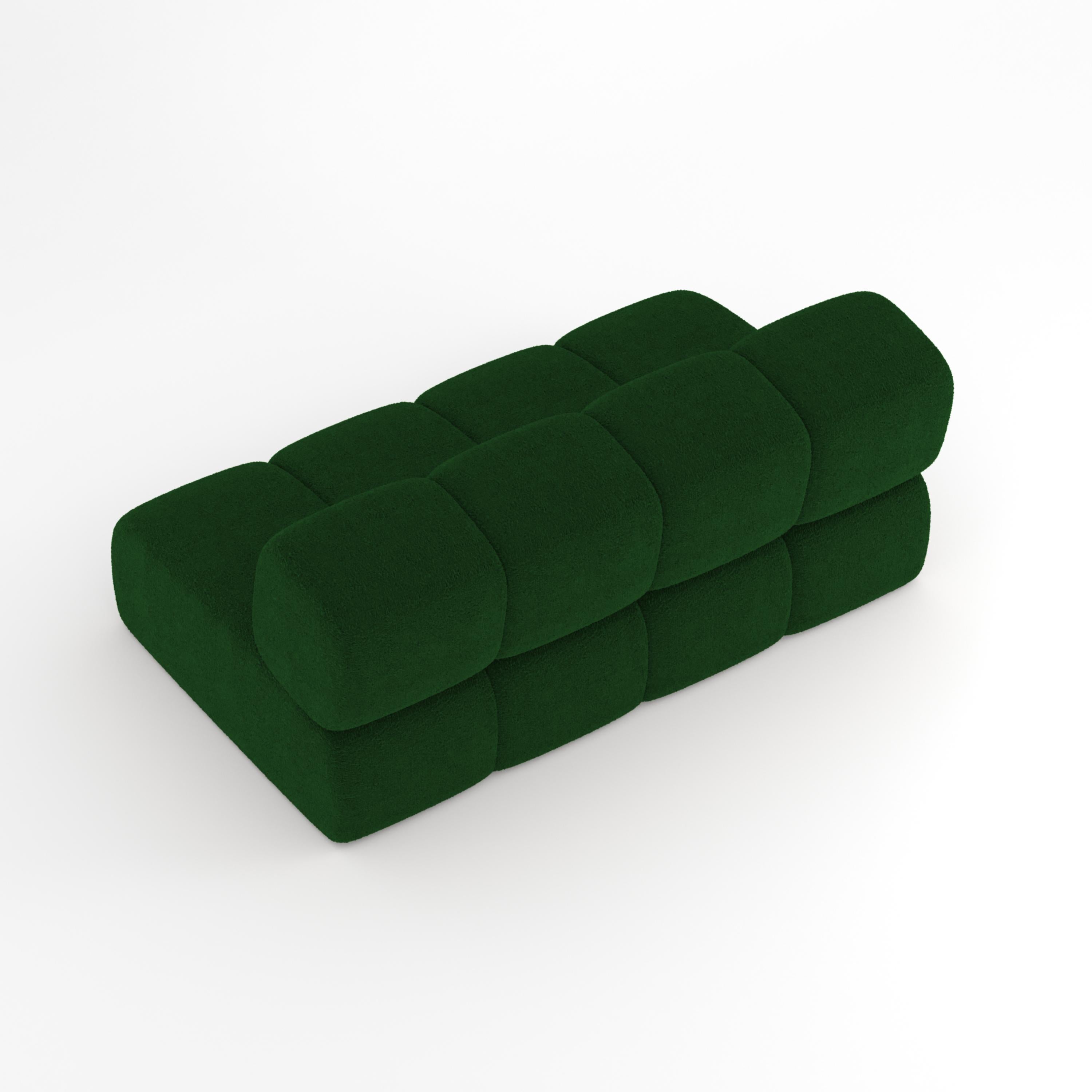 Minhoca Sofa se définit par des lignes simples et épurées, qui peuvent être façonnées dans n'importe quel format grâce à son système modulaire.

COLLECTIONNEUR
La marque Collector a pour objectif de faire partie de la vie quotidienne en intégrant le