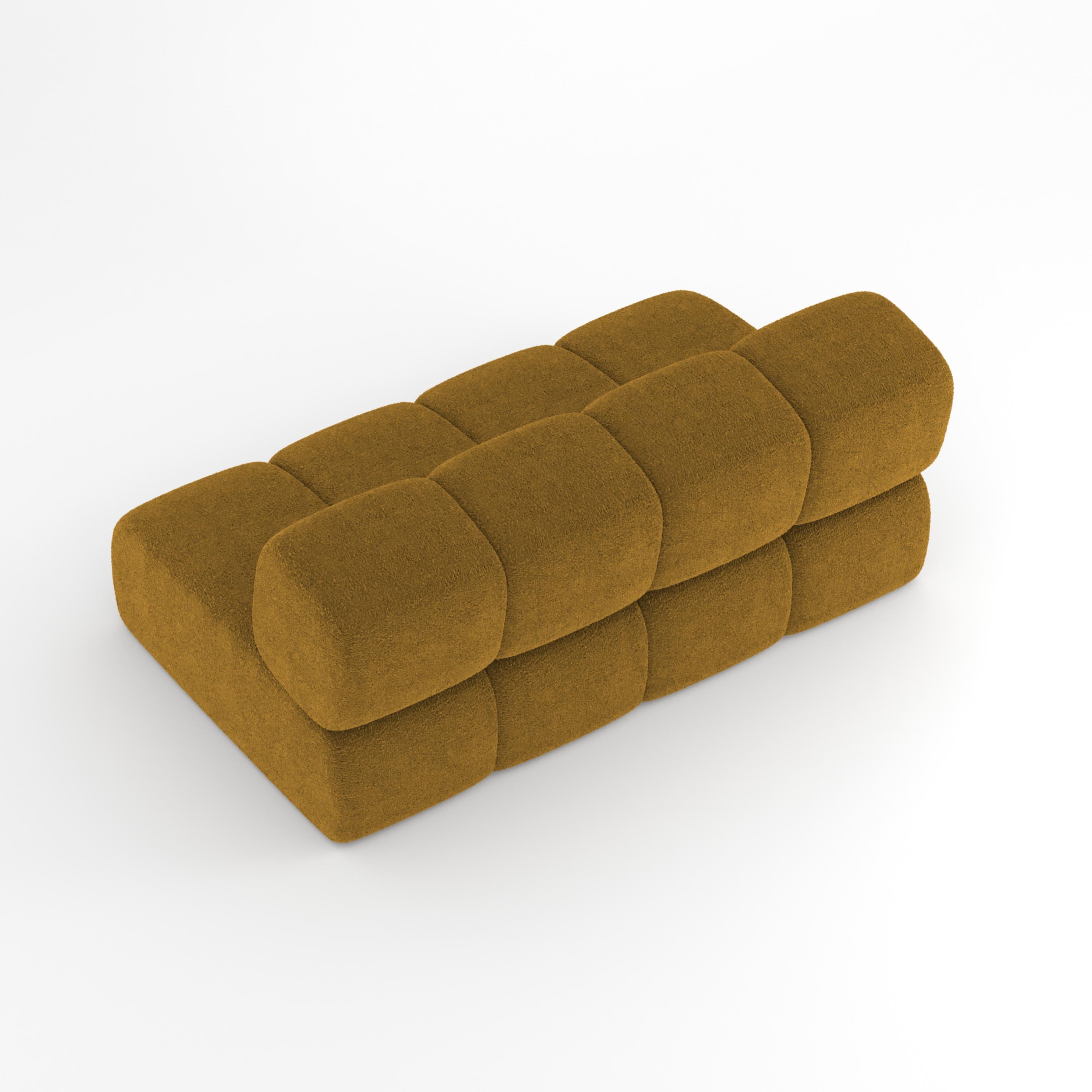 Minhoca Sofa se définit par des lignes simples et épurées, qui peuvent être façonnées dans n'importe quel format grâce à son système modulaire.

COLLECTIONNEUR
La marque Collector a pour objectif de faire partie de la vie quotidienne en intégrant le