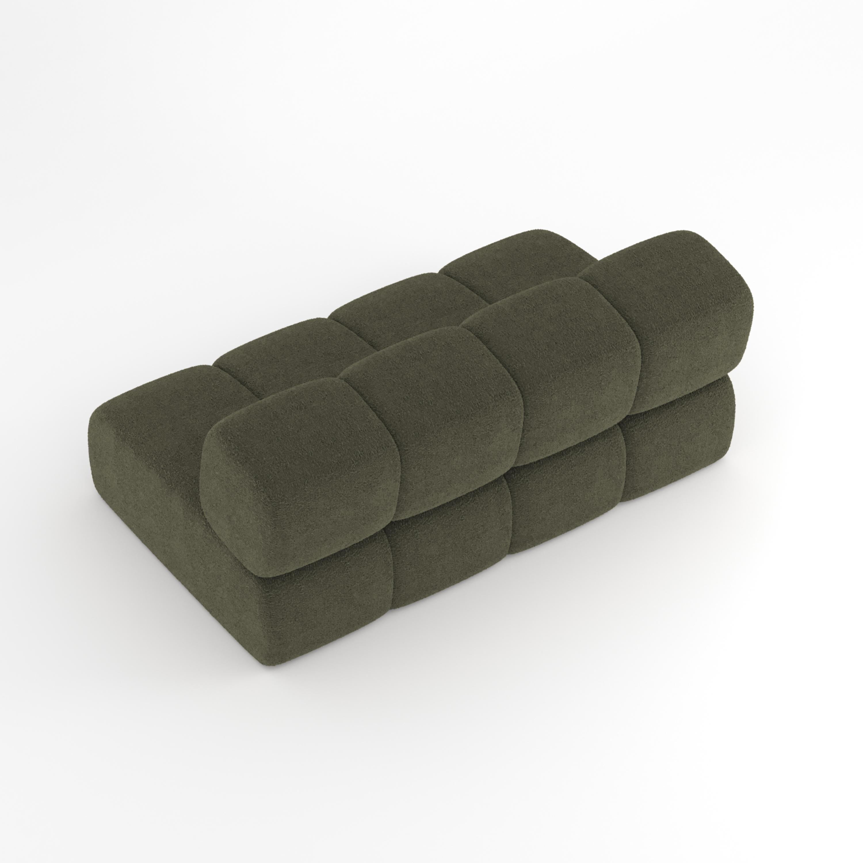Minhoca Sofa se définit par des lignes simples et épurées, qui peuvent être façonnées dans n'importe quel format grâce à son système modulaire.

COLLECTIONNEUR
La marque Collector a pour objectif de faire partie de la vie quotidienne en intégrant le