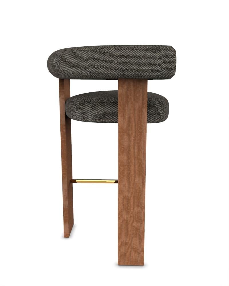 Collector Modern Cassette Bar Chair Upholstered in Safire 03 Fabric and Smoked Oak by Alter Ego


W 70 cm 27”
D 62 cm 24”
H 90 cm 35”


A chair that mixes both modern and classical design approaches.
Designed to hug the body, durable and solid chair