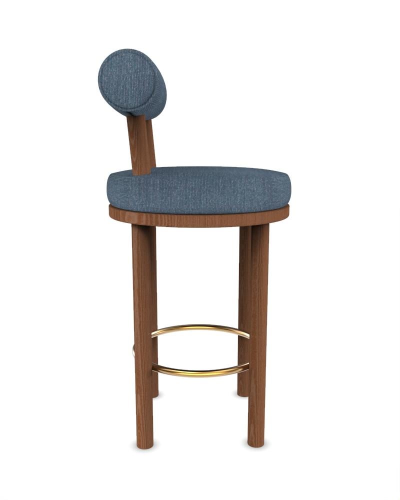Moderner Moca Barstuhl in Tricot Seafoam Fabric und Eiche geräuchert von Studio Rig für Collector Studio

Ein Stuhl, der sowohl moderne als auch klassische Designansätze miteinander verbindet.
Der strapazierfähige und solide Stuhl ist so konzipiert,