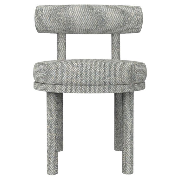 Chaise The Moderns Moca entièrement recouverte de tissu Safire 12 par Studio Rig