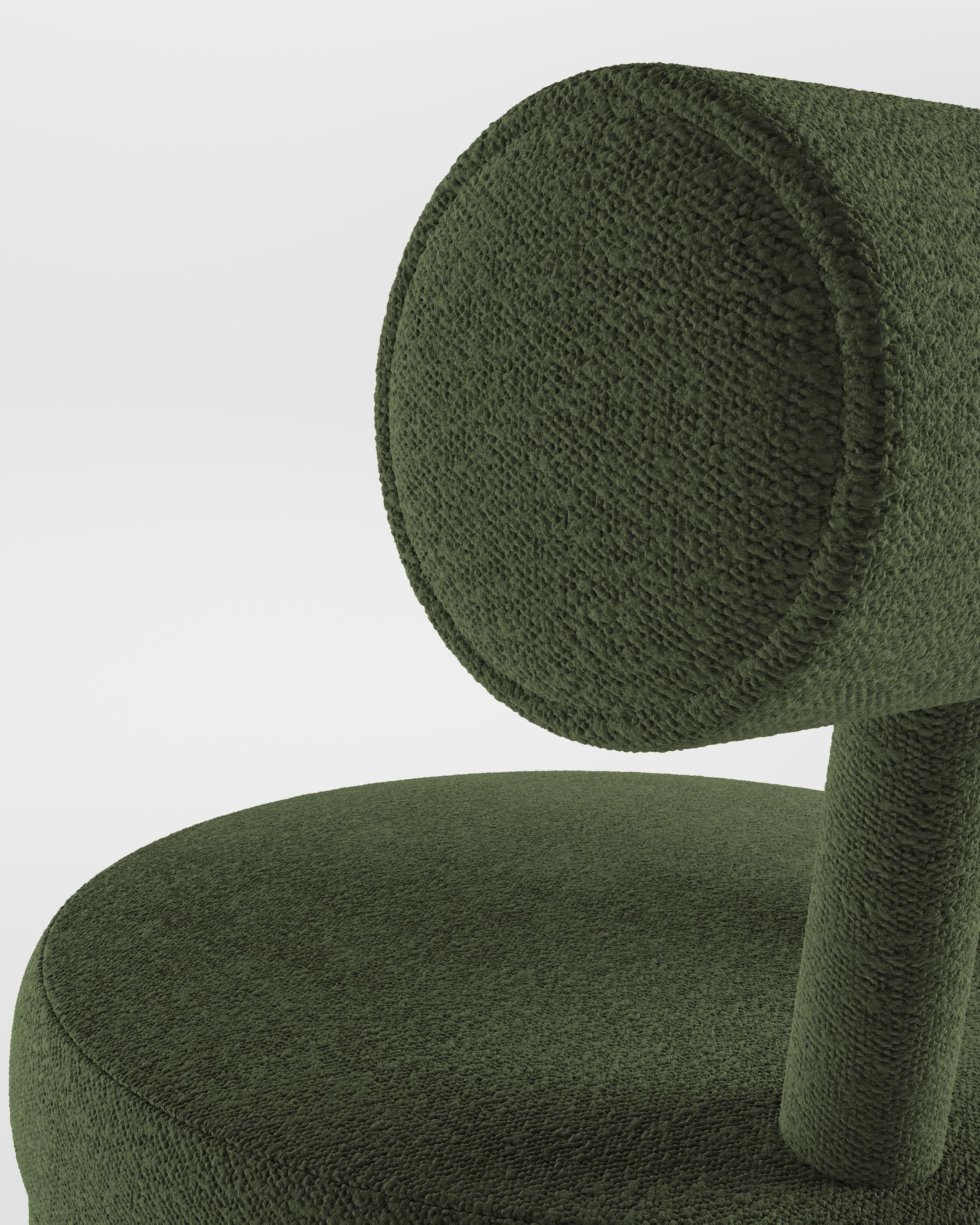 Ein Stuhl, der sowohl moderne als auch klassische Designansätze miteinander verbindet.
Der strapazierfähige und solide Stuhl ist so konzipiert, dass er sich an den Körper anschmiegt und verfügt über eine Korpusstruktur aus Massivholz.

Struktur aus
