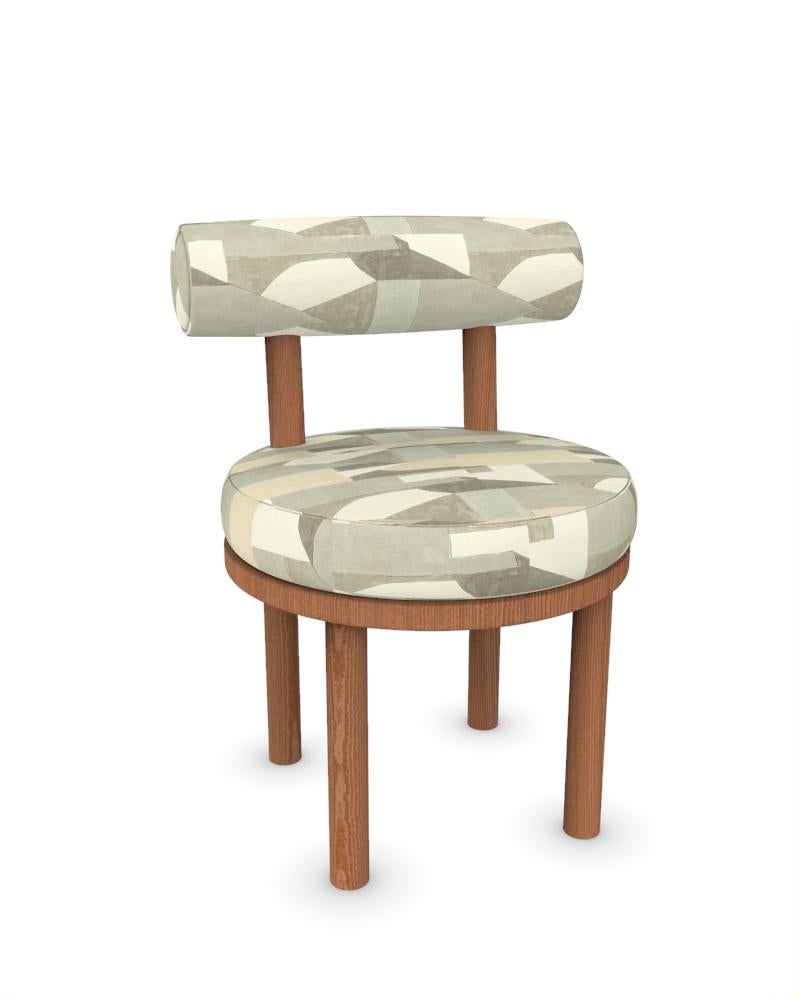 Collector Modern Moca Chair Upholstered in District - Alabaster Fabric and Smoked Oak by Studio Rig

DIMENSIONS:
W 51 cm  20”
D 53 cm  21”
H 86 cm  34”
SH 49cm  19”



A chair that mixes both modern and classical design approaches.
Designed to hug