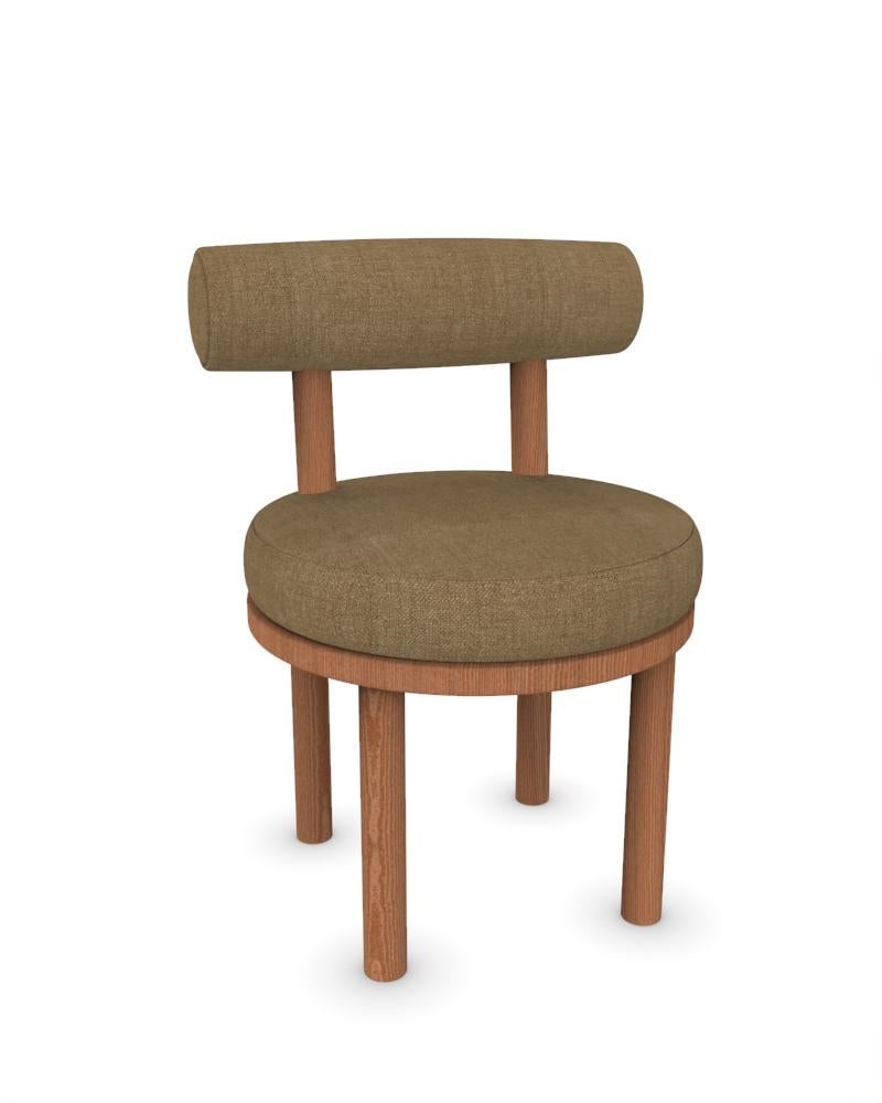 Moderner Moca-Sessel, gepolstert mit Famiglia 10-Stoff und geräucherter Eiche von Studio Rig

ABMESSUNGEN:
B 51 cm  20