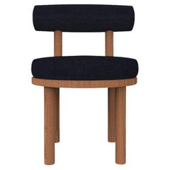 Collector Modern Moca Chair, gepolstert mit Famiglia 45-Stoff von Studio Rig 
