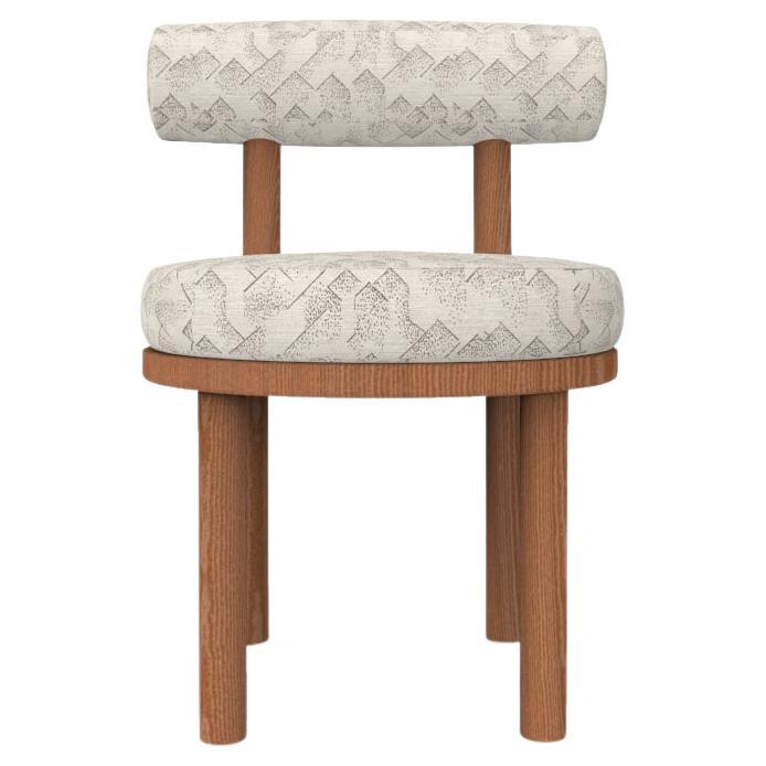 The Moderns Modern Moca Chair rembourrée en tissu ivoire graphite par Studio Rig  en vente