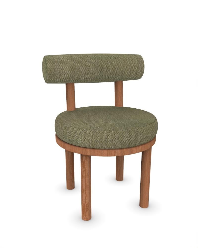 Collector Modern Moca Chair Upholstered in Safire 05 Fabric and Smoked Oak by Studio Rig

DIMENSIONS:
W 51 cm  20”
D 53 cm  21”
H 86 cm  34”
SH 49cm  19”



A chair that mixes both modern and classical design approaches.
Designed to hug the body,