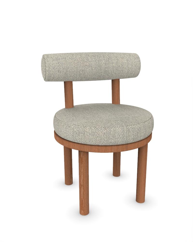 Moderner Moca-Sessel mit Polsterung aus Safire 08-Stoff und geräucherter Eiche von Studio Rig

ABMESSUNGEN:
B 51 cm  20