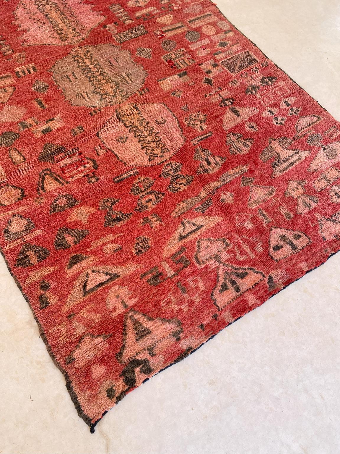 Collector Moroccan Rehamna rug - Red/pink - 5.8x8.6feet / 177x264cm For Sale 6