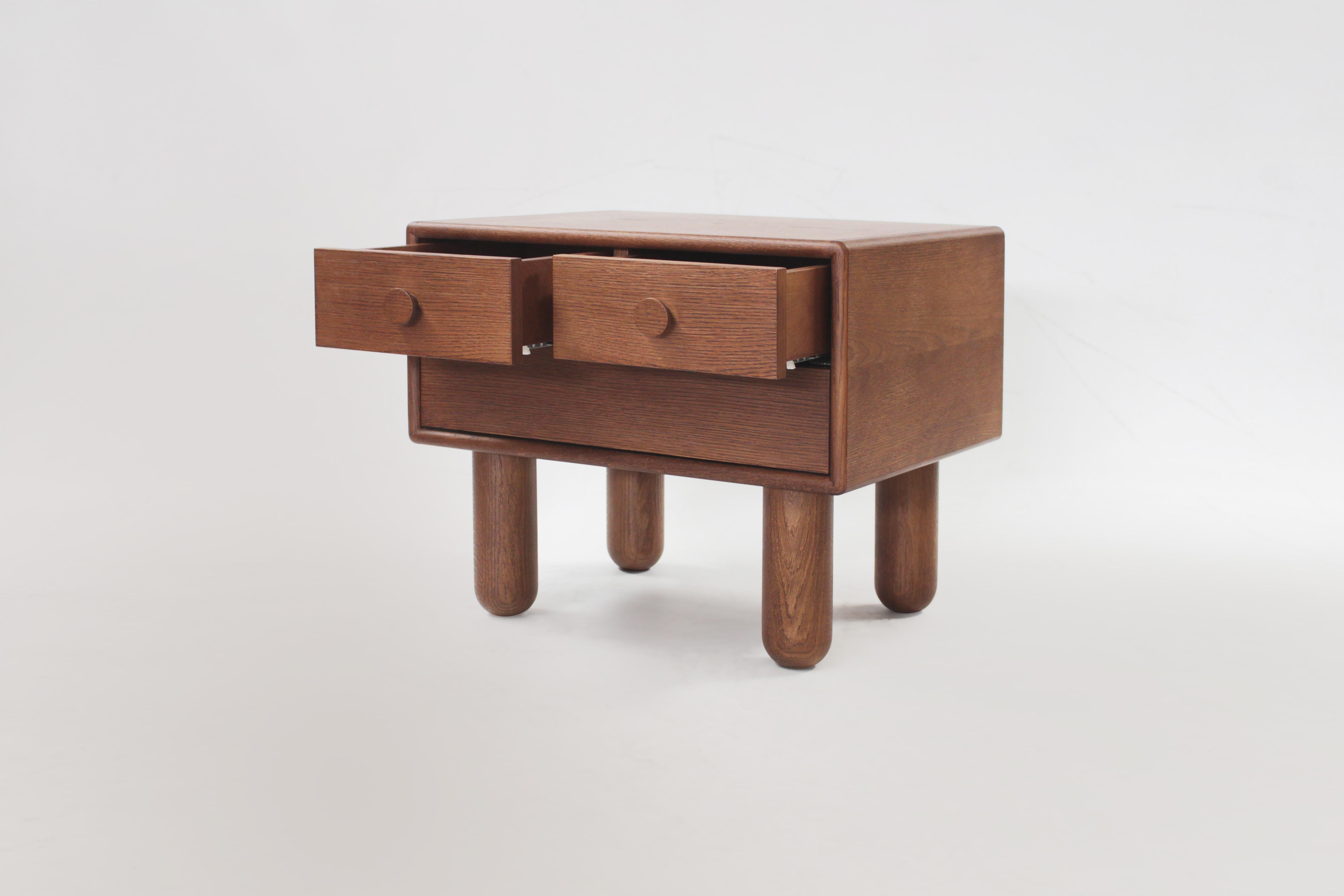 Chêne Table d'appoint COLLECTOR Nook en Oak Oak fumé en vente