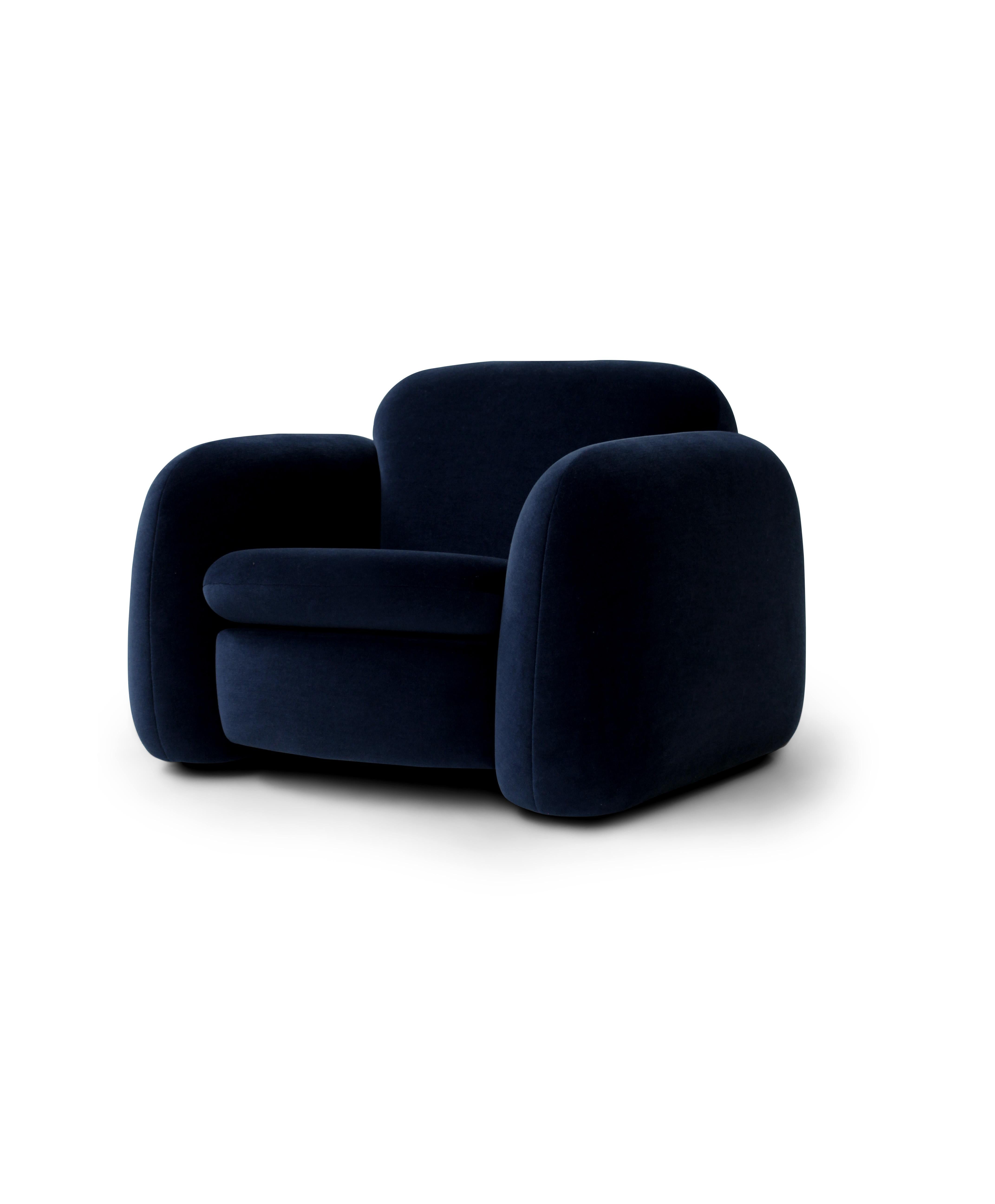 Sillón Collector Penta Design Atelier Daciano da Costa Tela kvadrat gentle 2 Portugués en venta