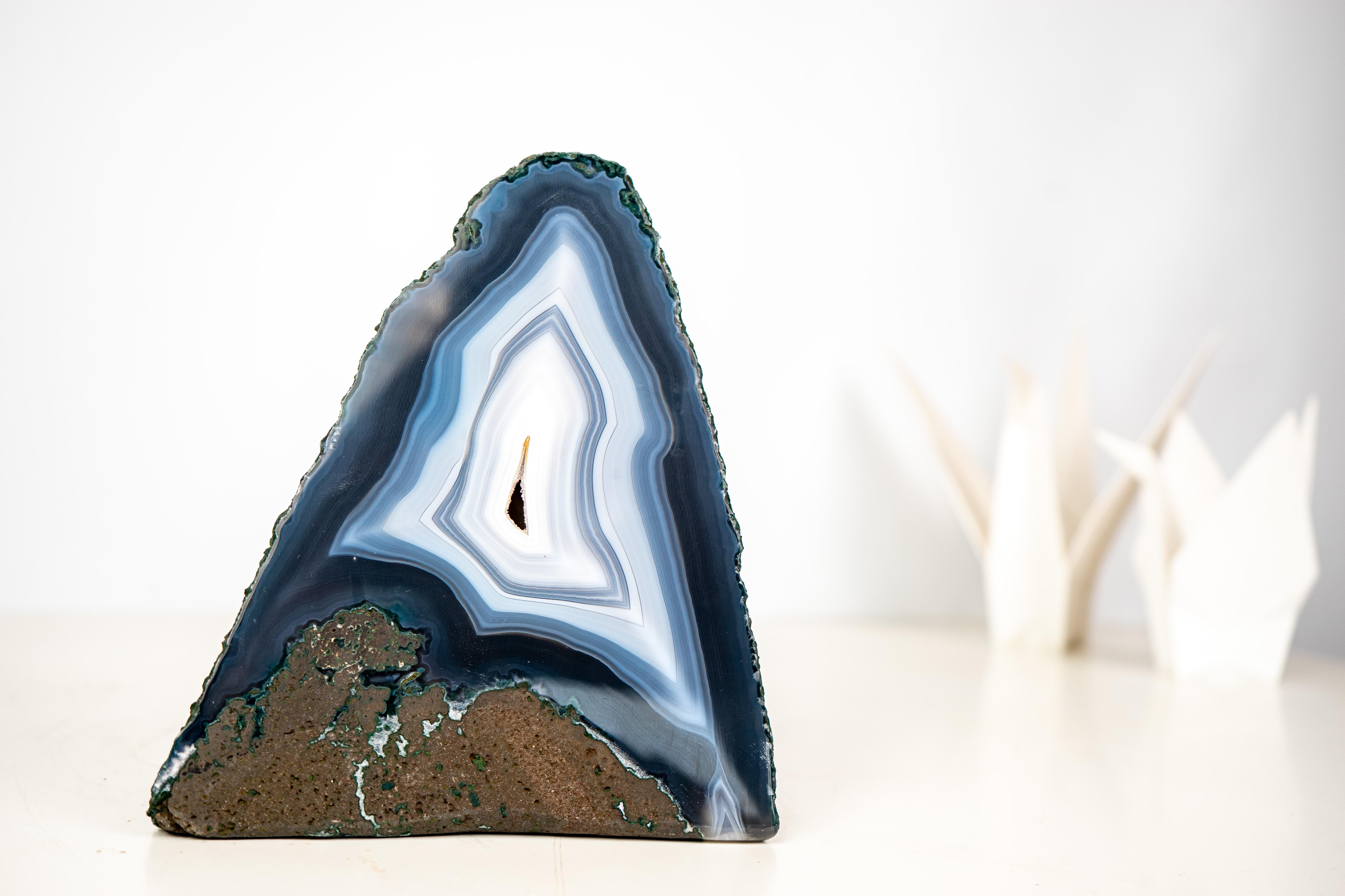Brazilian Collector-Quality Blue & White Lace Agate Geode For Sale