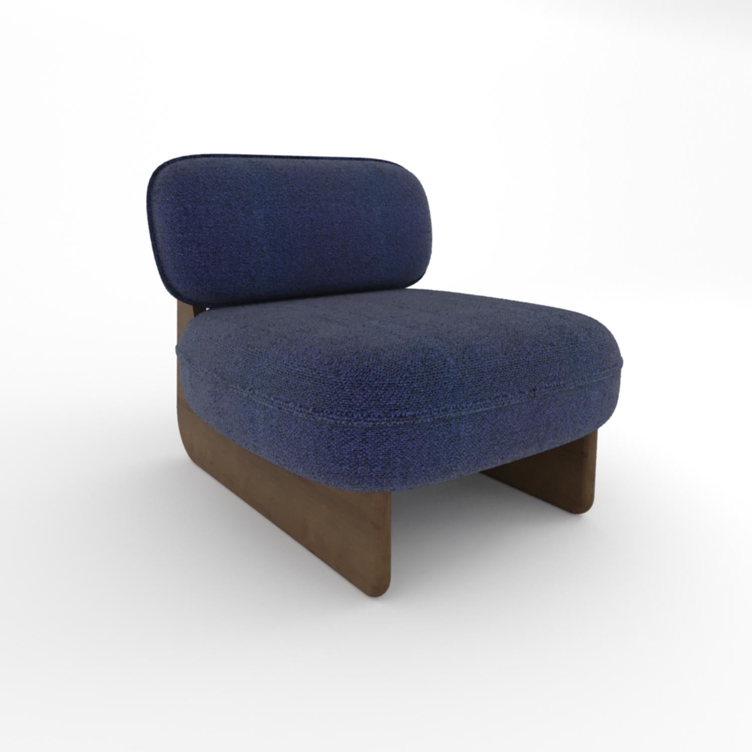 Contemporary Collector Riva Lounge  Fabric Sahco Safire 011 For Sale