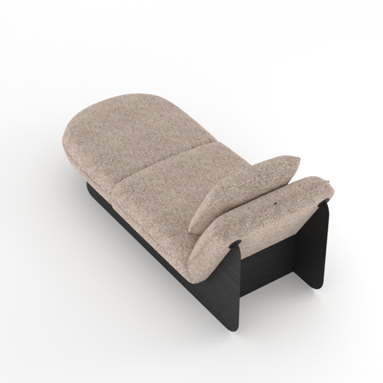 A fusion of comfort and modern design. Featuring plush, contoured cushions and a sleek metal base, its asymmetrical backrests create a unique visual balance. Perfect for lounging in style and sophistication.
 

COLLECTOR
The Collector brand aims to