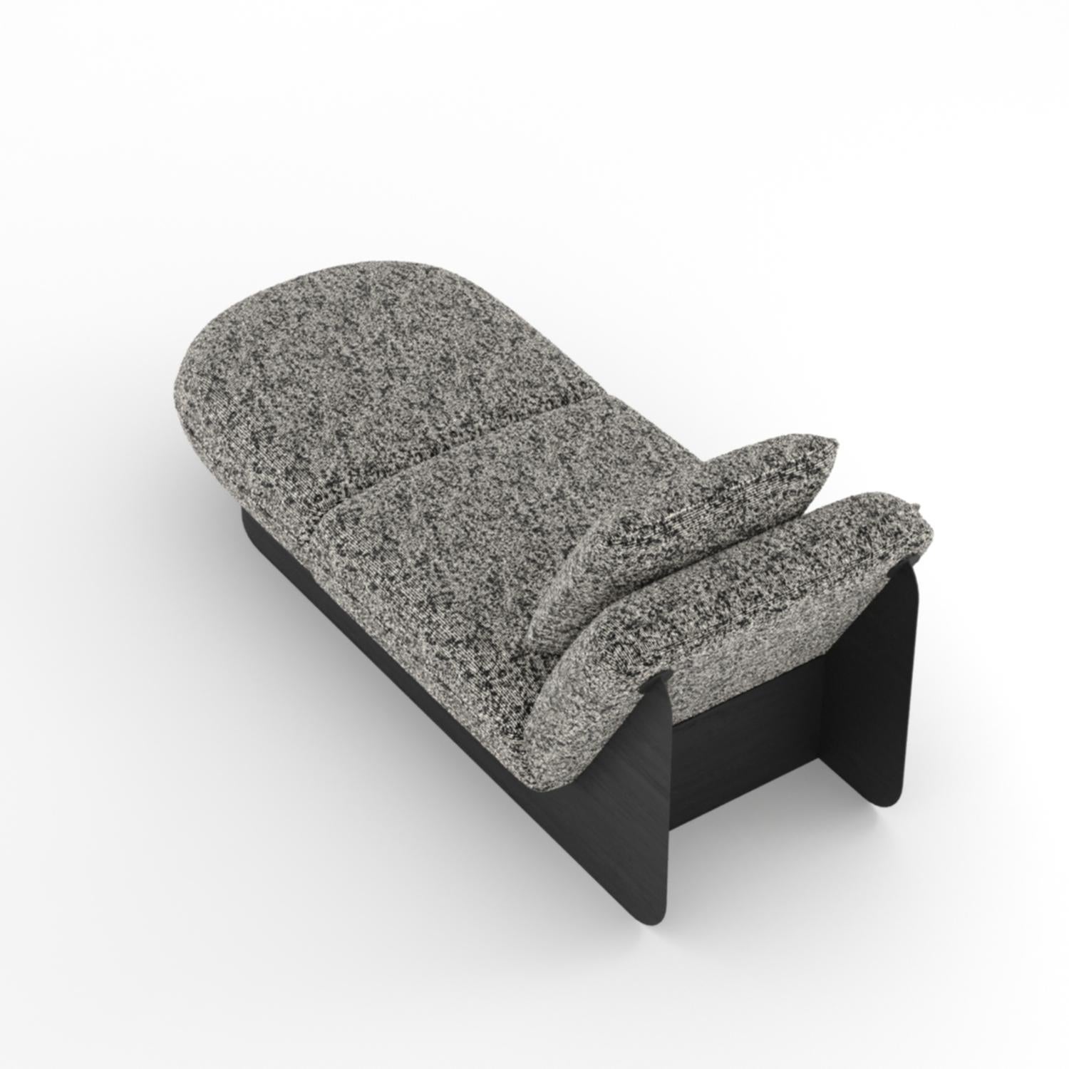 Contemporary Collector Vivere Daybed Fabric Kirk by Design Monochrome K5312/11 For Sale
