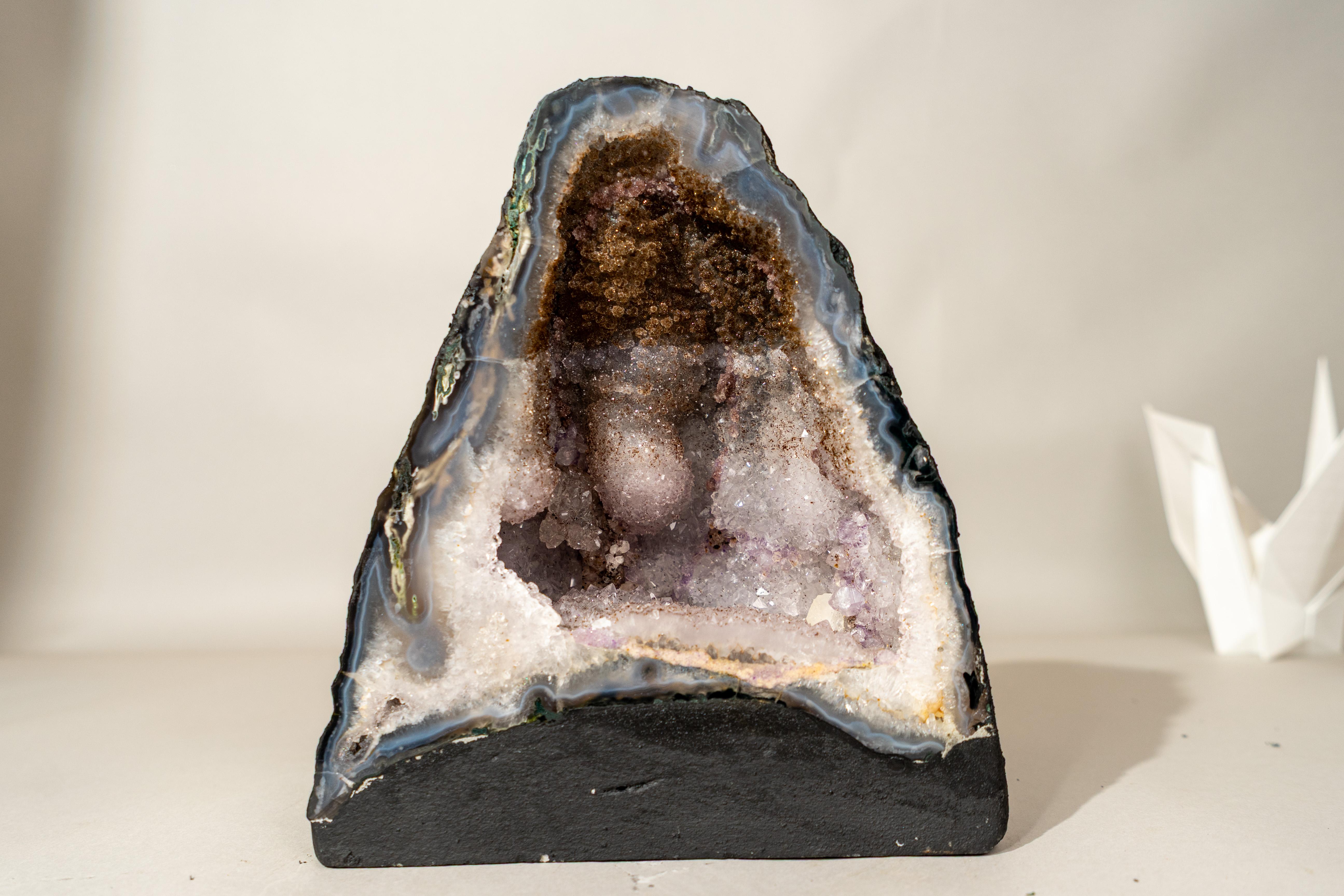 Bi-Color-Achat-Geode mit funkelndem Zucker-Druzy und weißem Amethyst für Sammler im Angebot 1