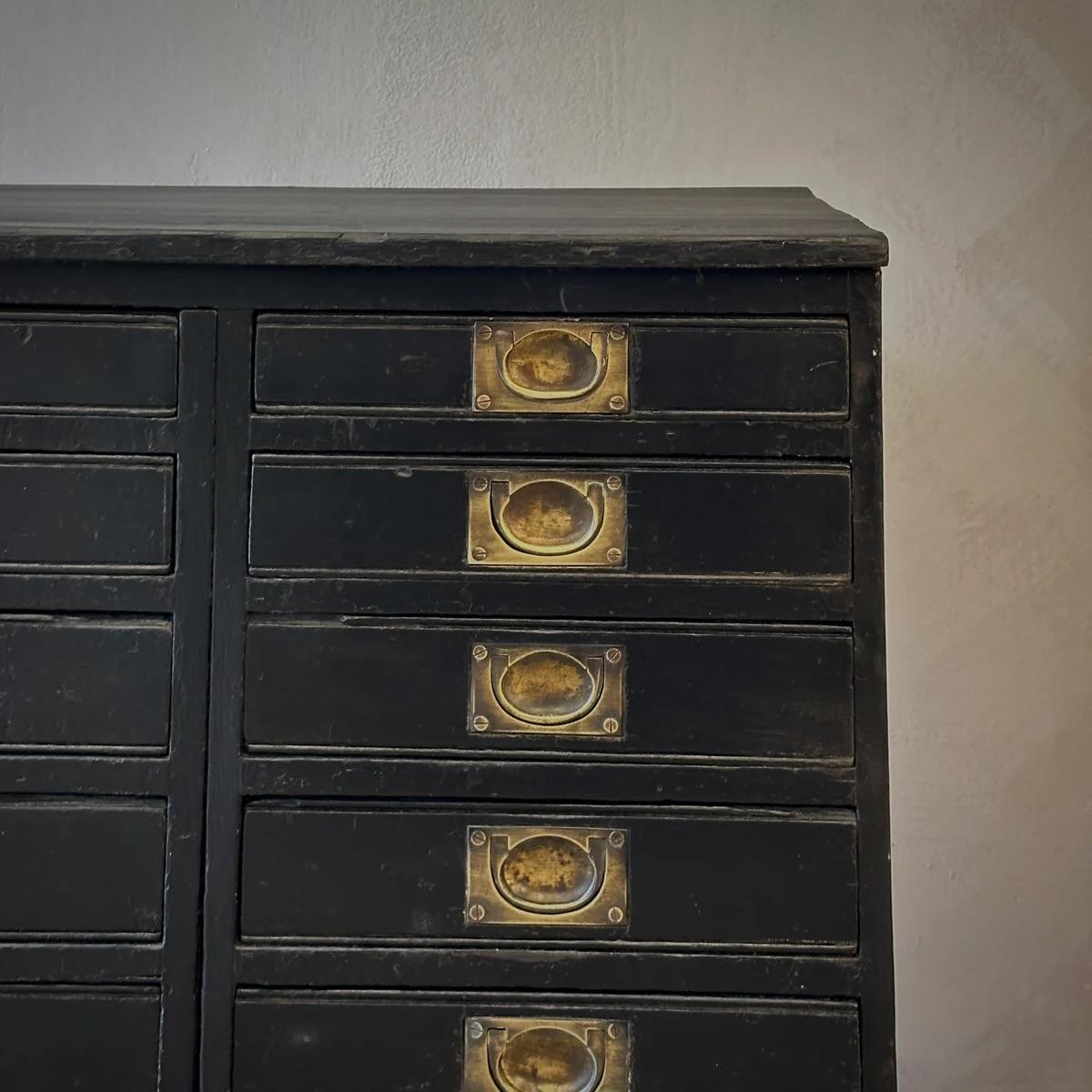 Milieu du XIXe siècle Coffre Collector en vente
