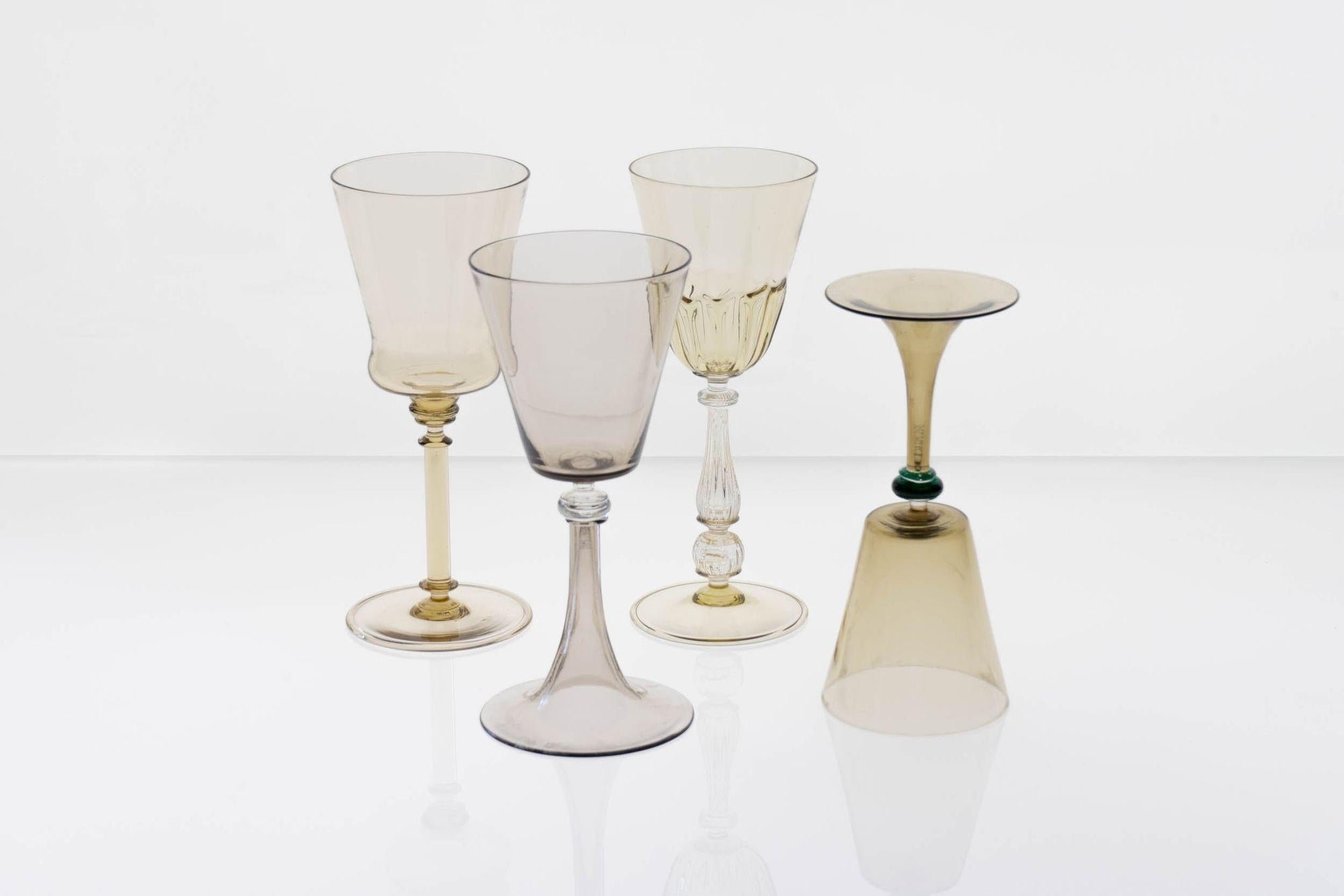 Ensemble éclectique de Collector de 8 verres Cenedese, chacun avec un design différent. Unique en son genre en vente 8