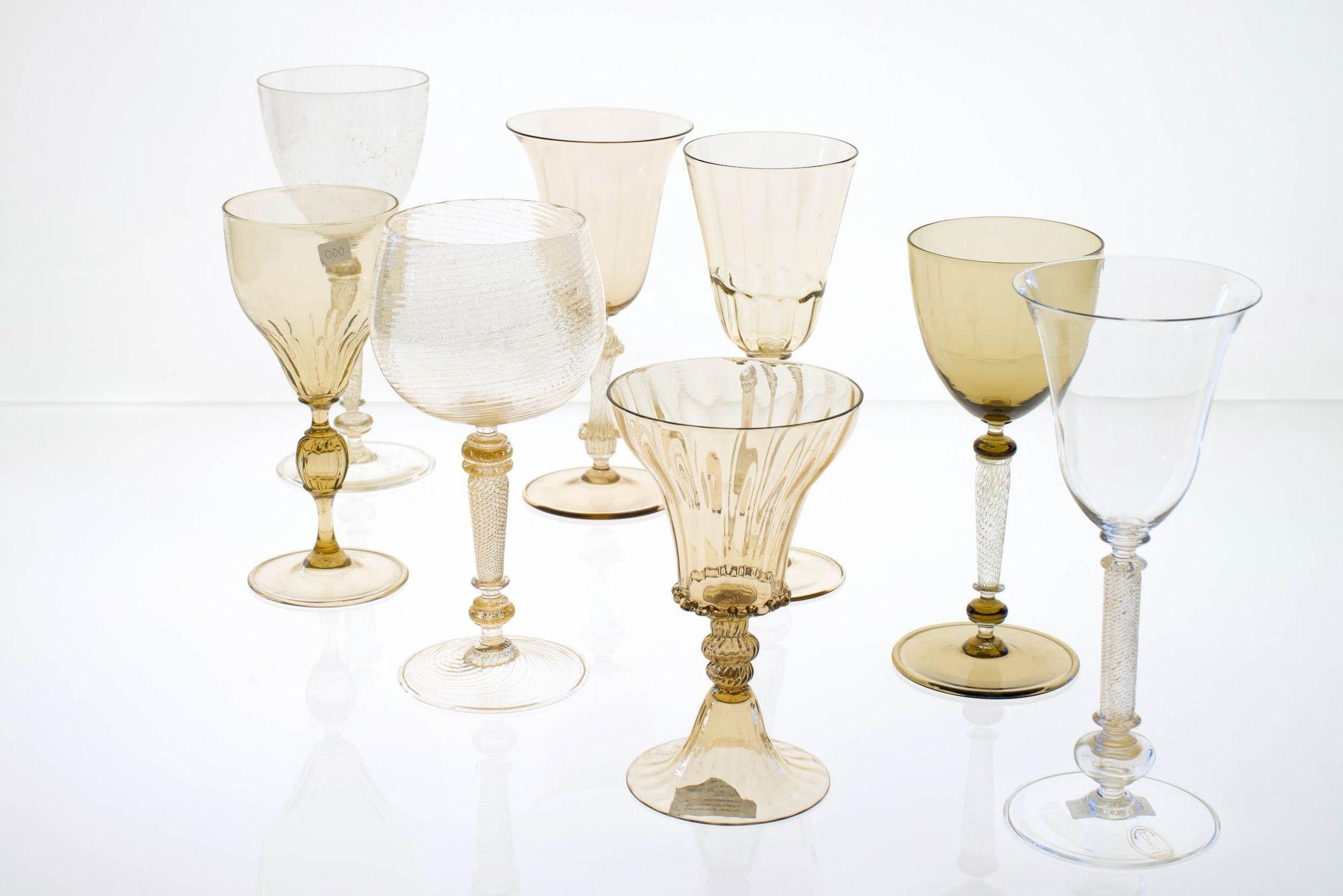 Collector's Eclectic Set of 8 Cenedese Wine Glass, Each in Different Design In Excellent Condition For Sale In Tavarnelle val di Pesa, Florence