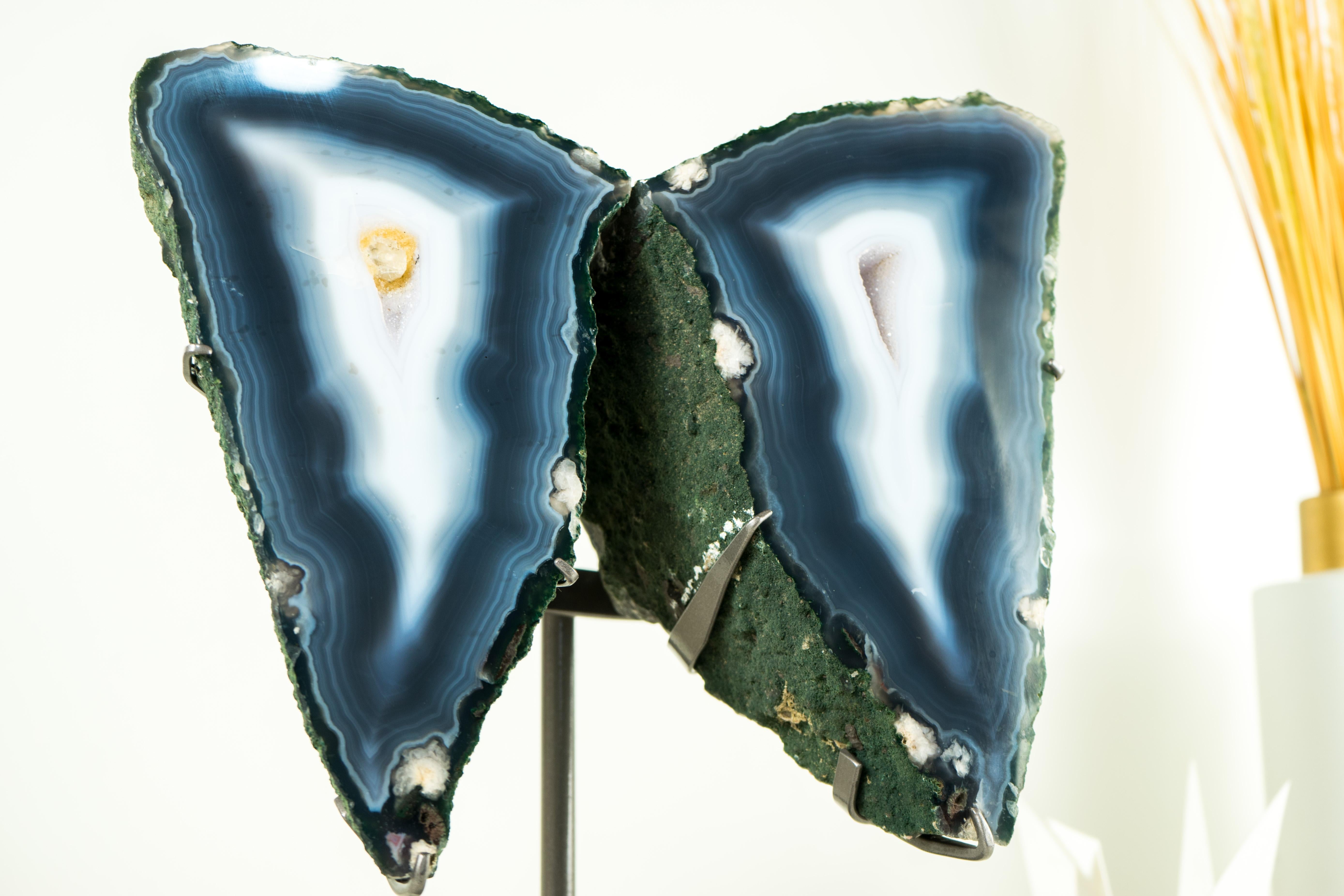Ágata Azul de Coleccionista Geoda Alas de Mariposa, Decoración Escultórica de Cristal Brasileño en venta