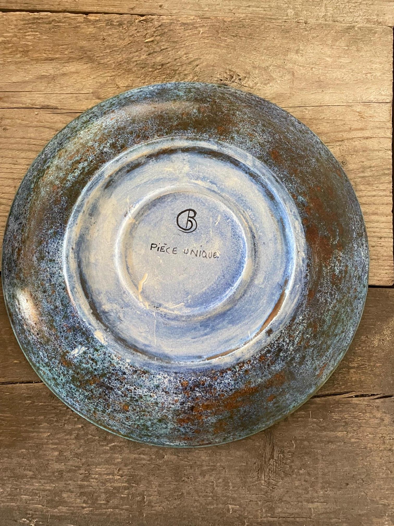 Placa de colección de Bernard Buffat, La grange des potiers.
Plato torneado a mano en el sur de Francia en los años 70, reuniendo a varios artistas en el taller de la Grange des Potiers.