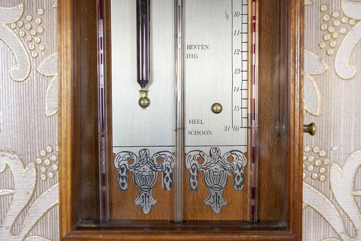 Collector's Roselli Barometer from the 19th Century in Walnut Case For Sale 6
