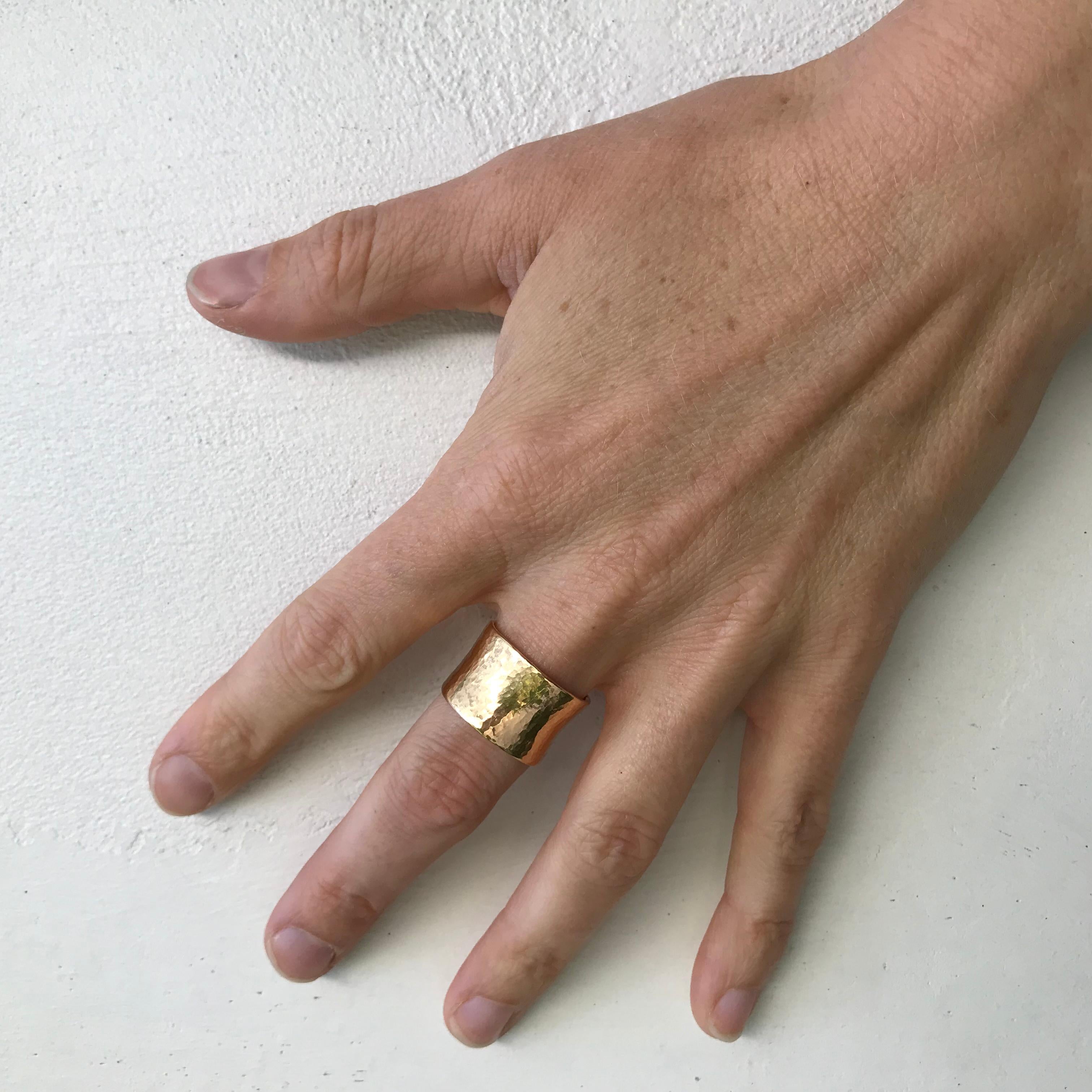Classic 18 carat hammered rose gold Ring designed by Colleen B. Rosenblat. The ring size is EU 57 and US 8.