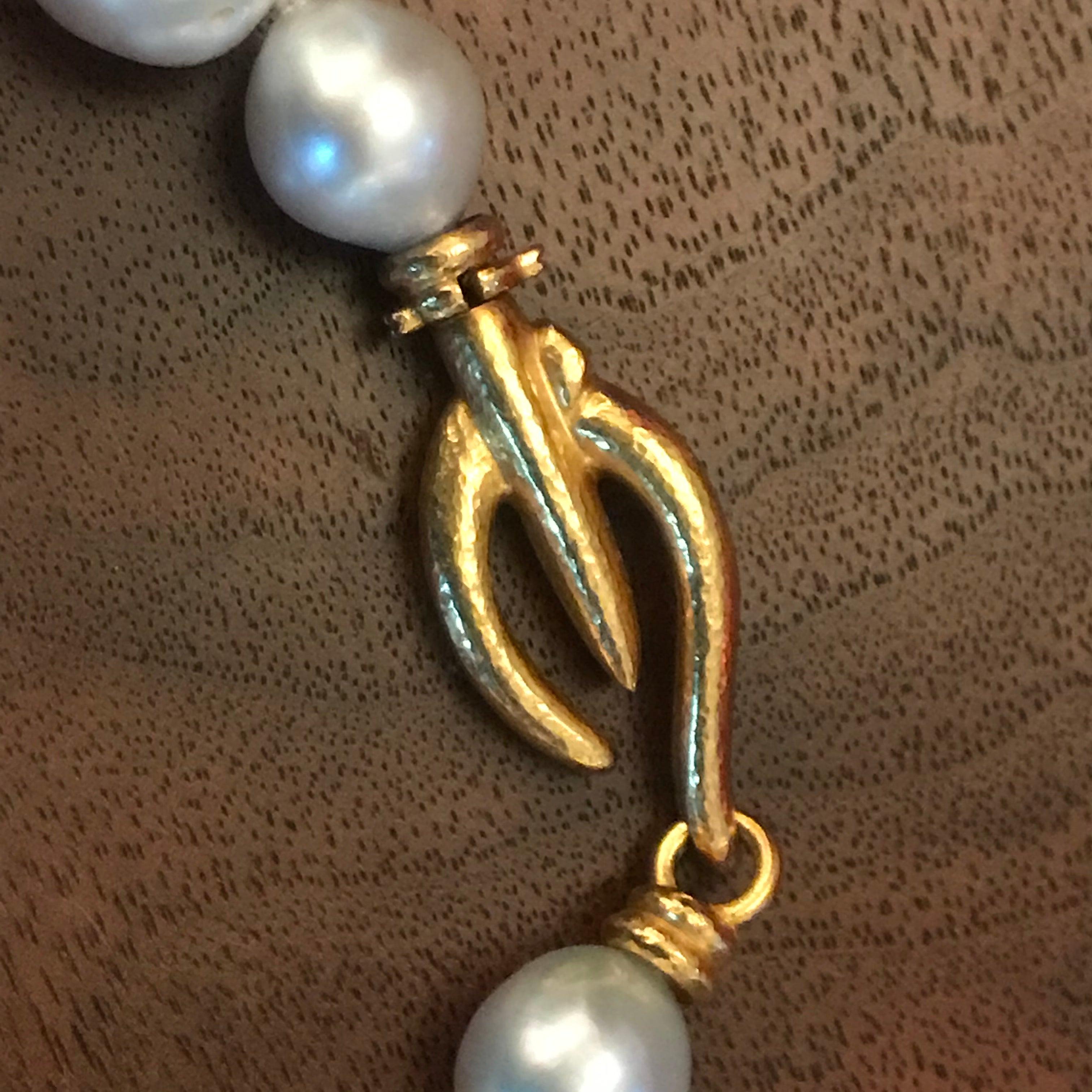 Colleen B. Rosenblat Südsee Barock Perlenkette aus Gold mit Goldschließe im Zustand „Neu“ im Angebot in Hamburg, DE
