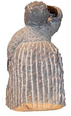 Original signierte Shona-Steinskulptur „Preoccupied“ von Colleen Madamombe